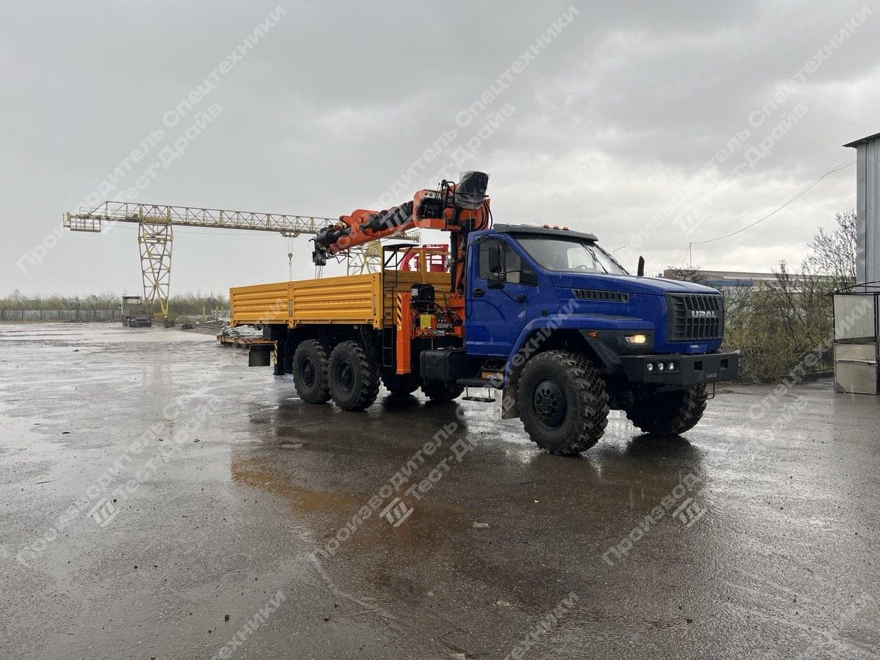 Бортовой Урал NEXT 4320-72 6x6 с буровой установкой и КМУ Hangil 976 Фото №4