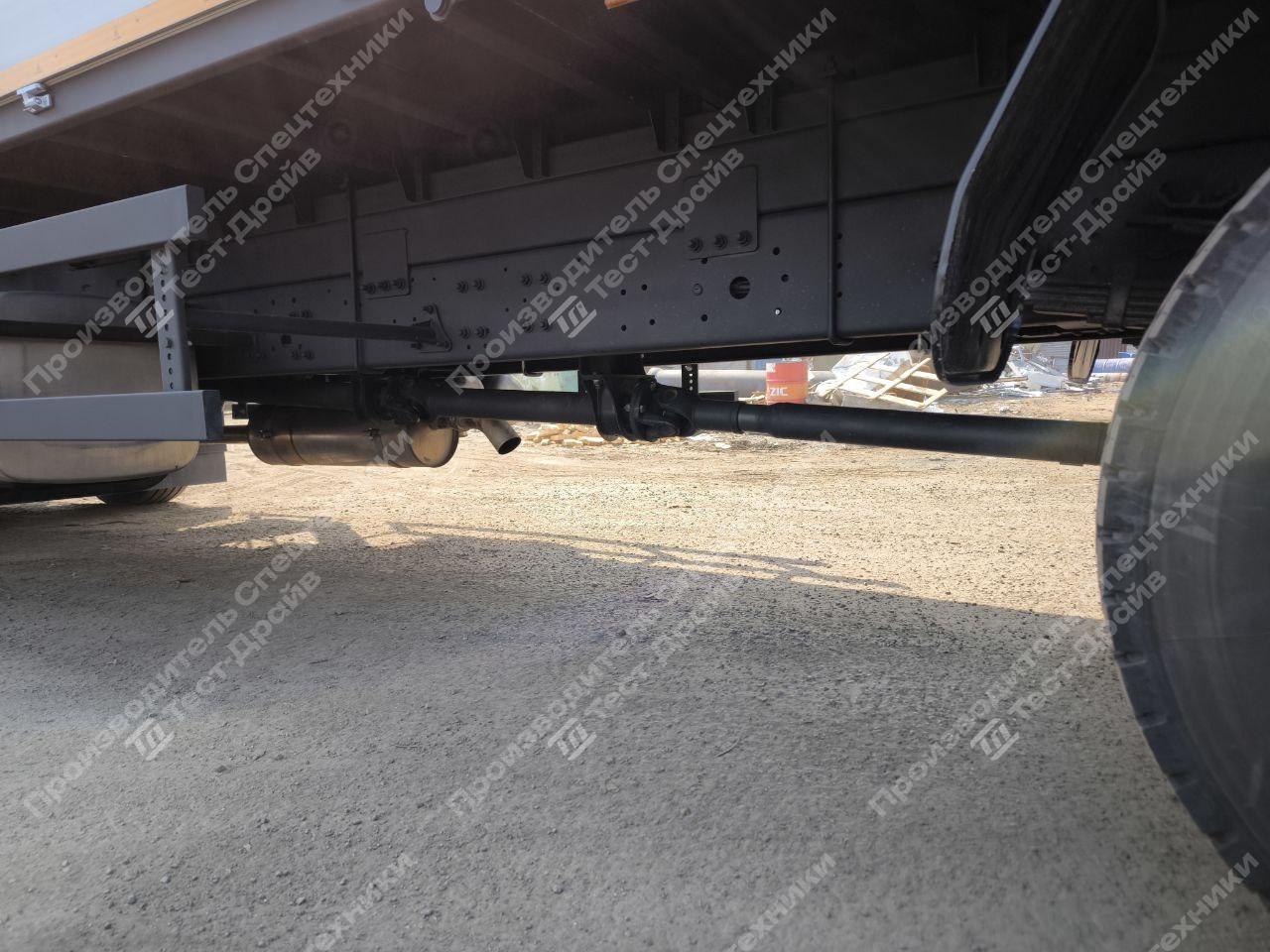 Бортовой JAC N200 4x2 с КМУ HKTC HLC 7016 Фото №2