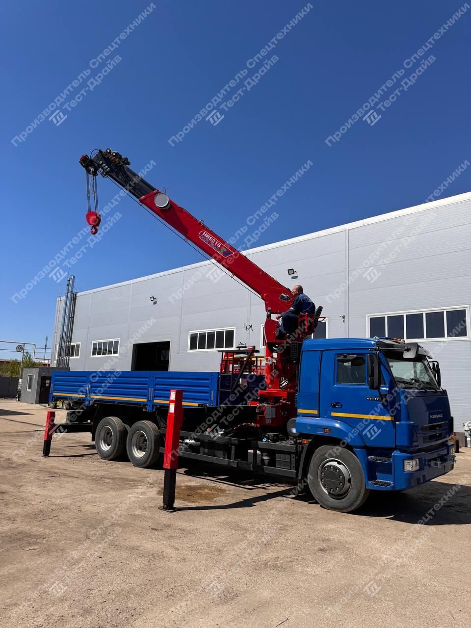 Бортовой КамАЗ 65117 6x4 с КМУ Hor Yong HRS 206 Фото №3