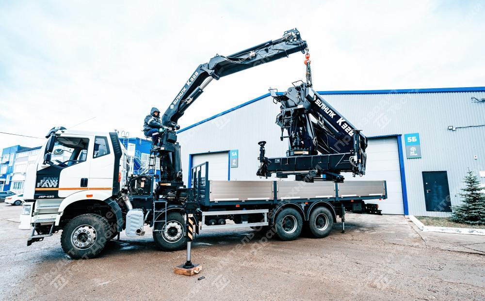 Бортовой FAW CA3310 8x4 с ГМУ SunHunk K328-4 Фото №2