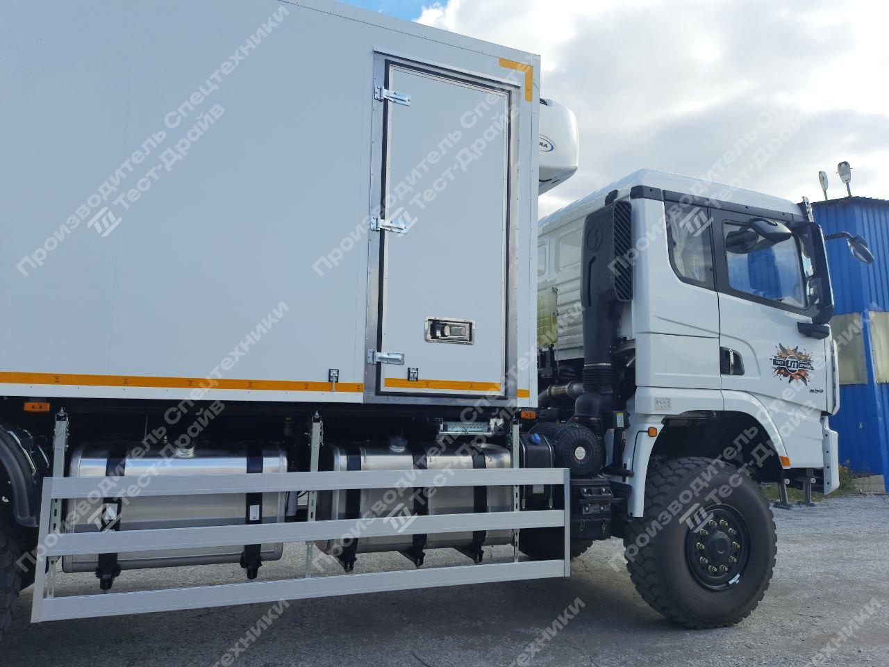 Рефрижератор Shacman X3000 6x6 с ХОУ Carrier Supra 850 Фото №9