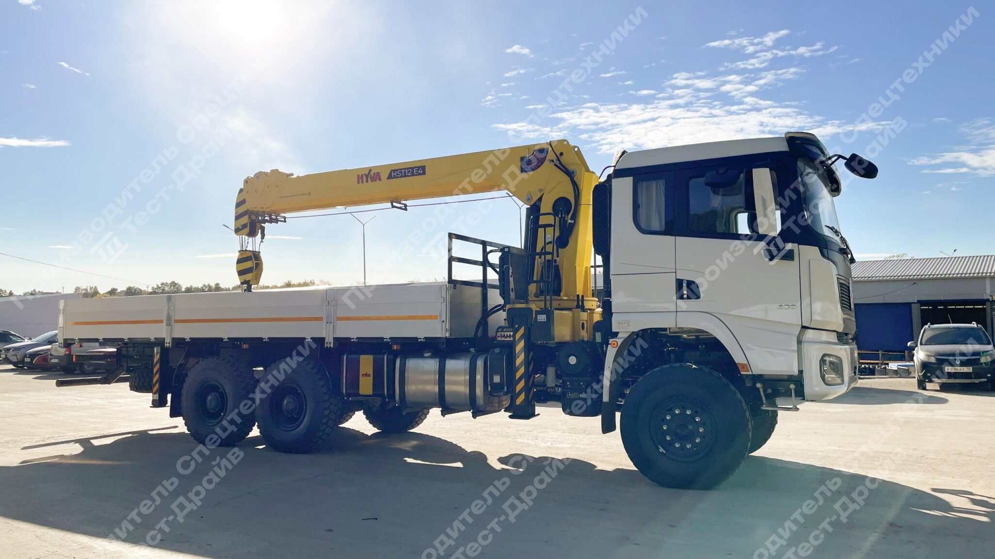 Бортовой Shacman X3000 6x6 с КМУ HYVA HST 12E4 Фото №7