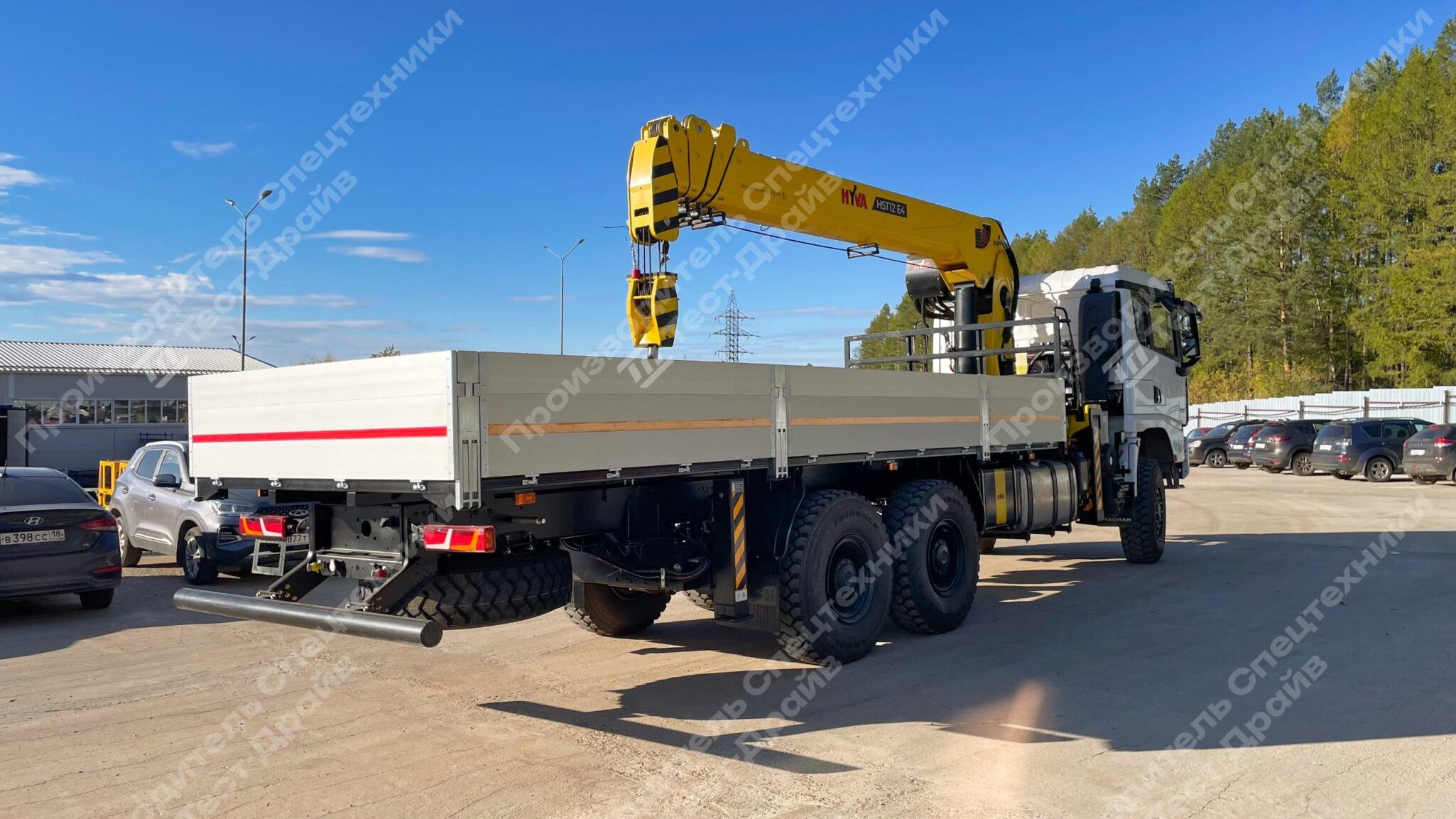 Бортовой Shacman X3000 6x6 с КМУ HYVA HST 12E4 Фото №9