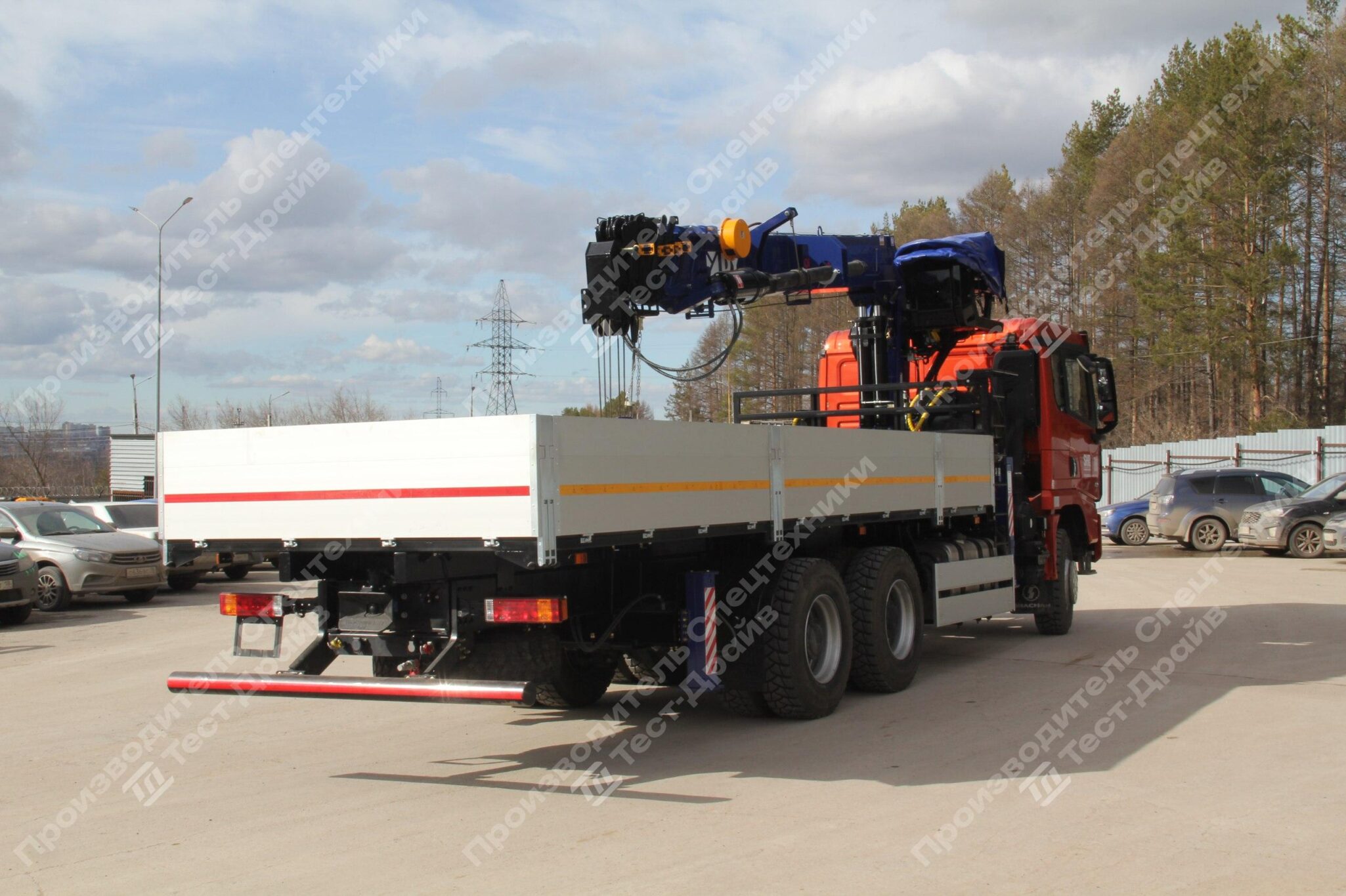 Бортовой Shacman X3000 6x4 с буровым оборудованием и КМУ DongYang SS1966 Фото №4