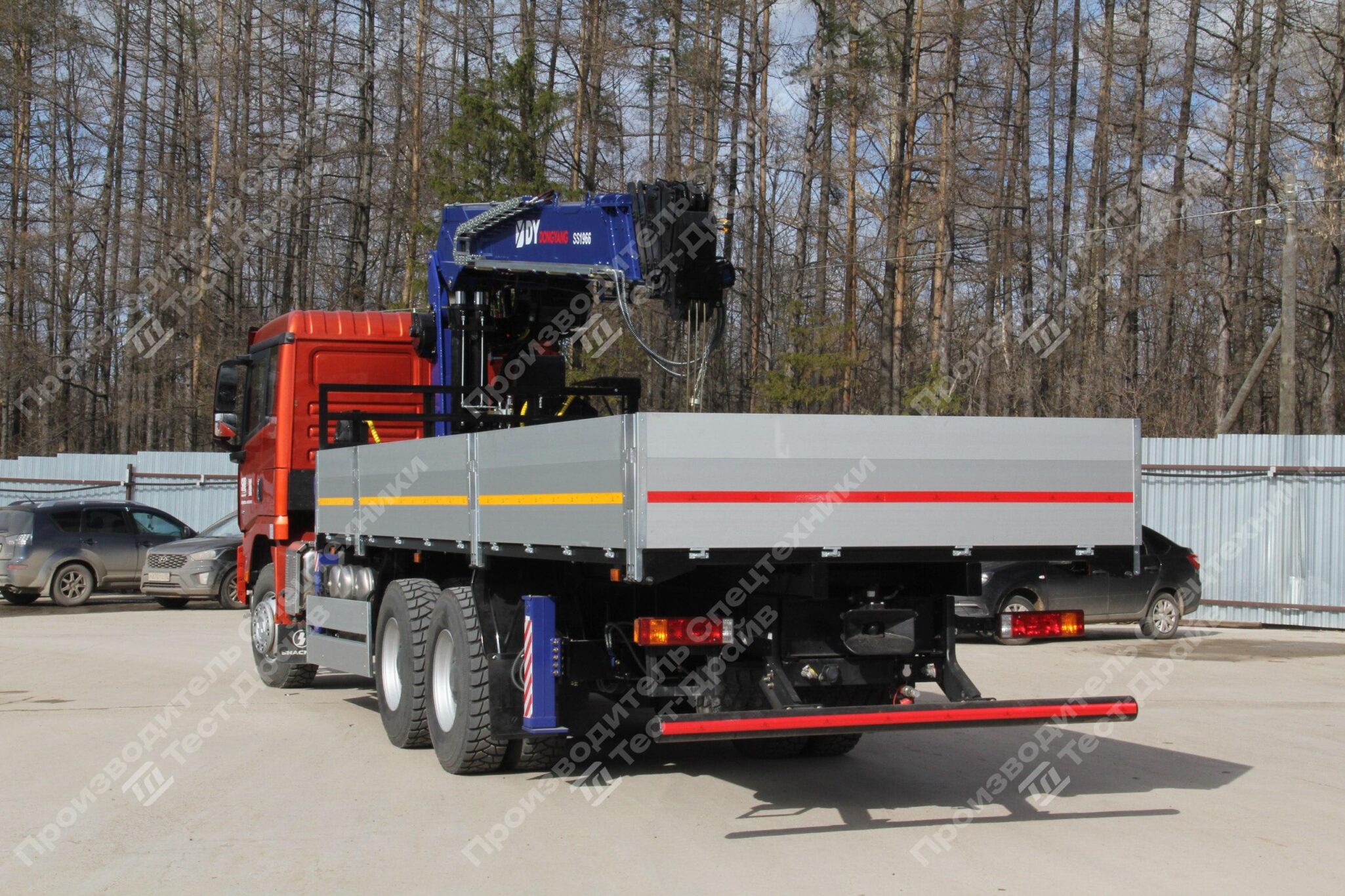 Бортовой Shacman X3000 6x4 с буровым оборудованием и КМУ DongYang SS1966 Фото №5