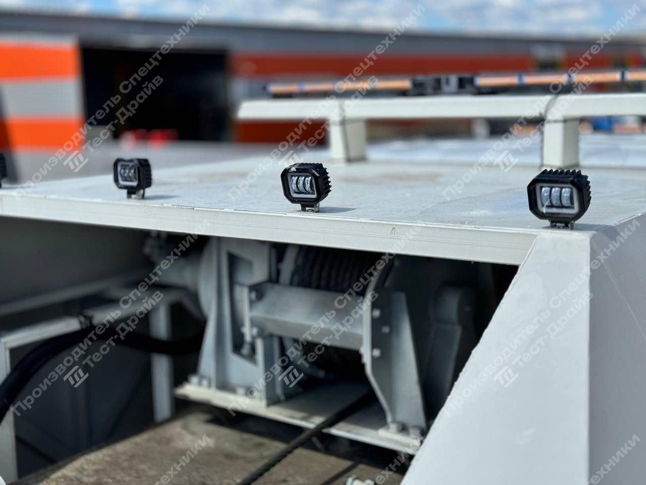 Грузовой эвакуатор Shacman X3000 8x4 Фото №6