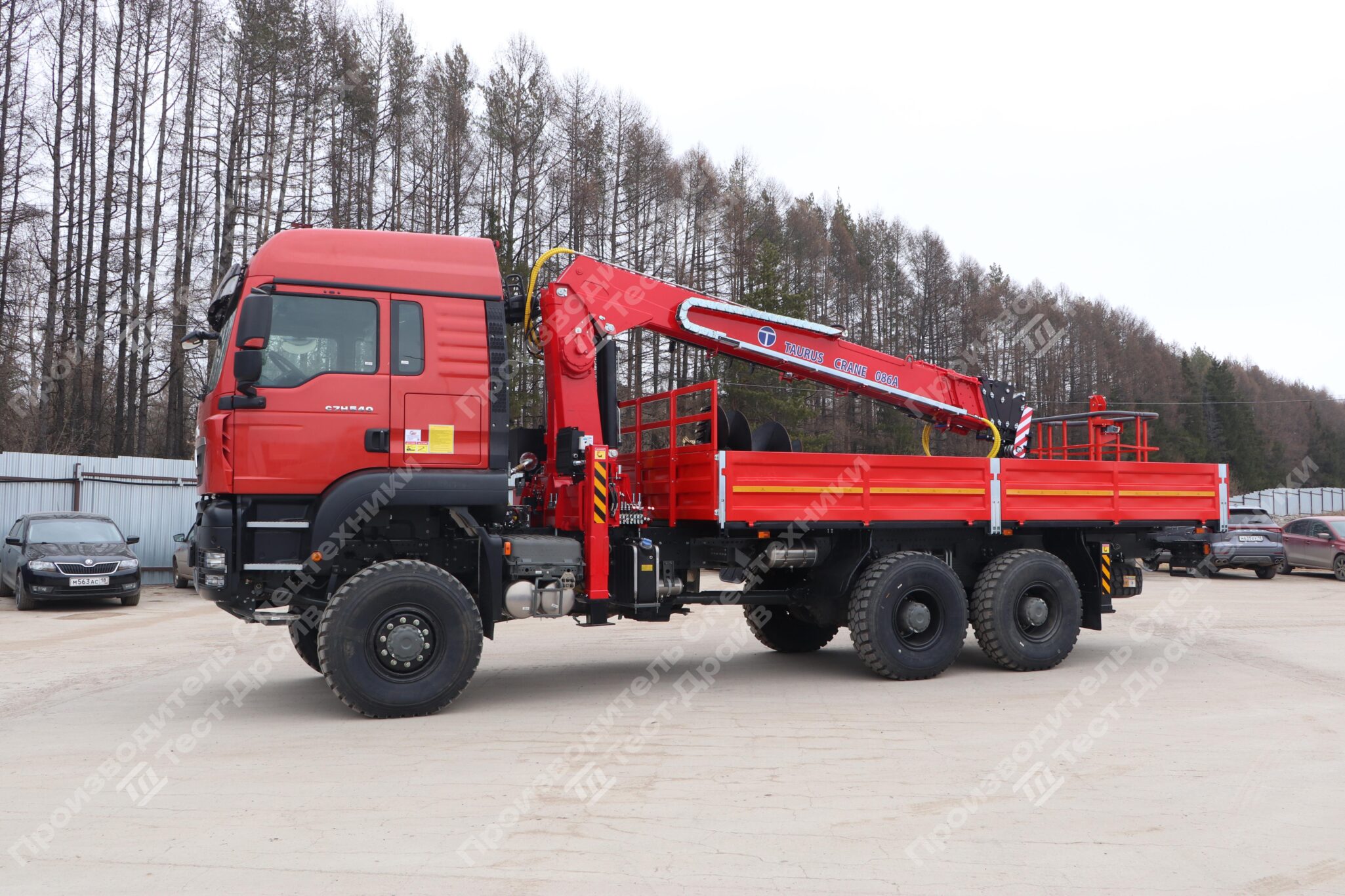 Бортовой SITRAK C7H 6x6 с буровой установкой и КМУ Kanglim KS2056 Фото №5