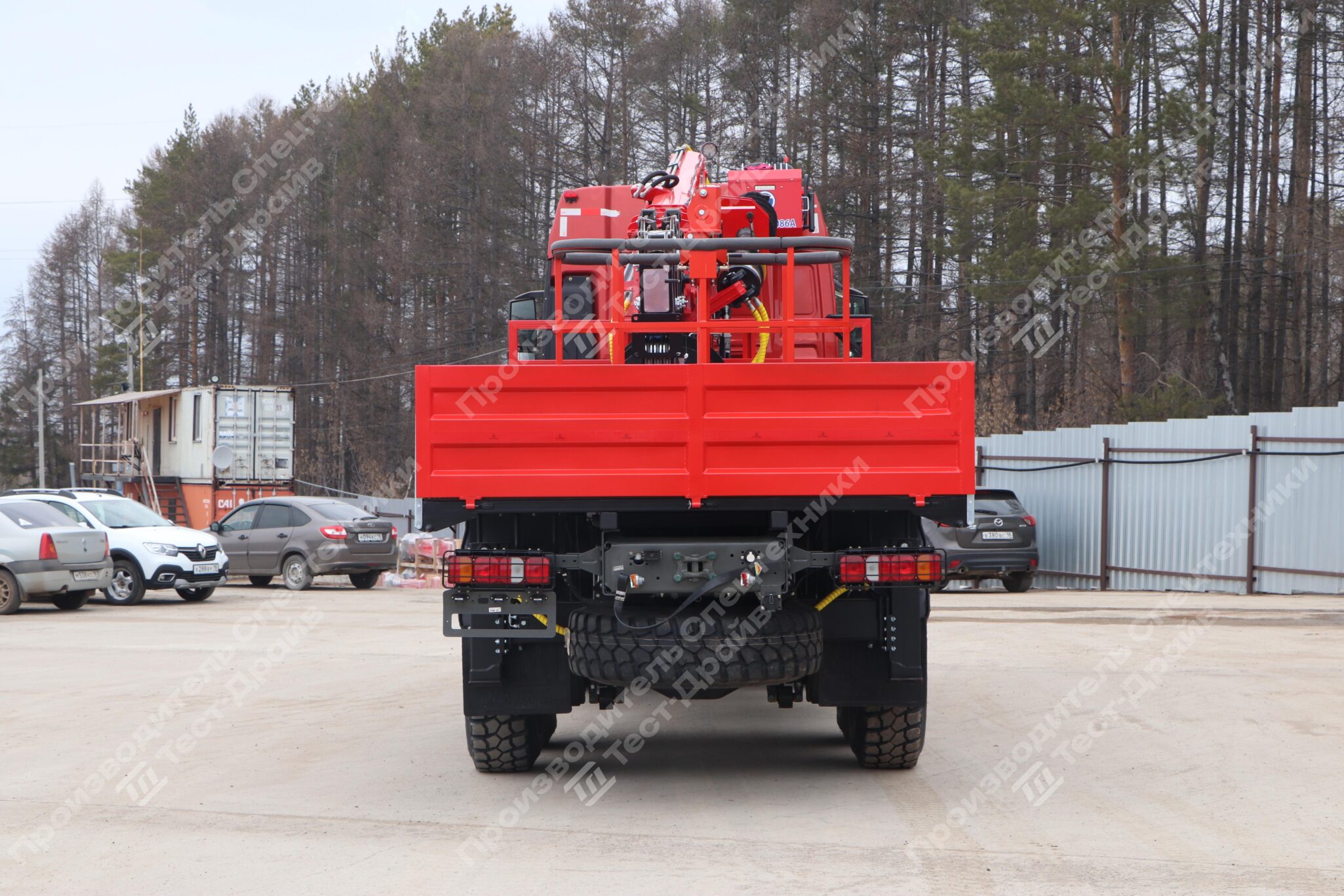 Бортовой SITRAK C7H 6x6 с буровой установкой и КМУ Kanglim KS2056 Фото №7