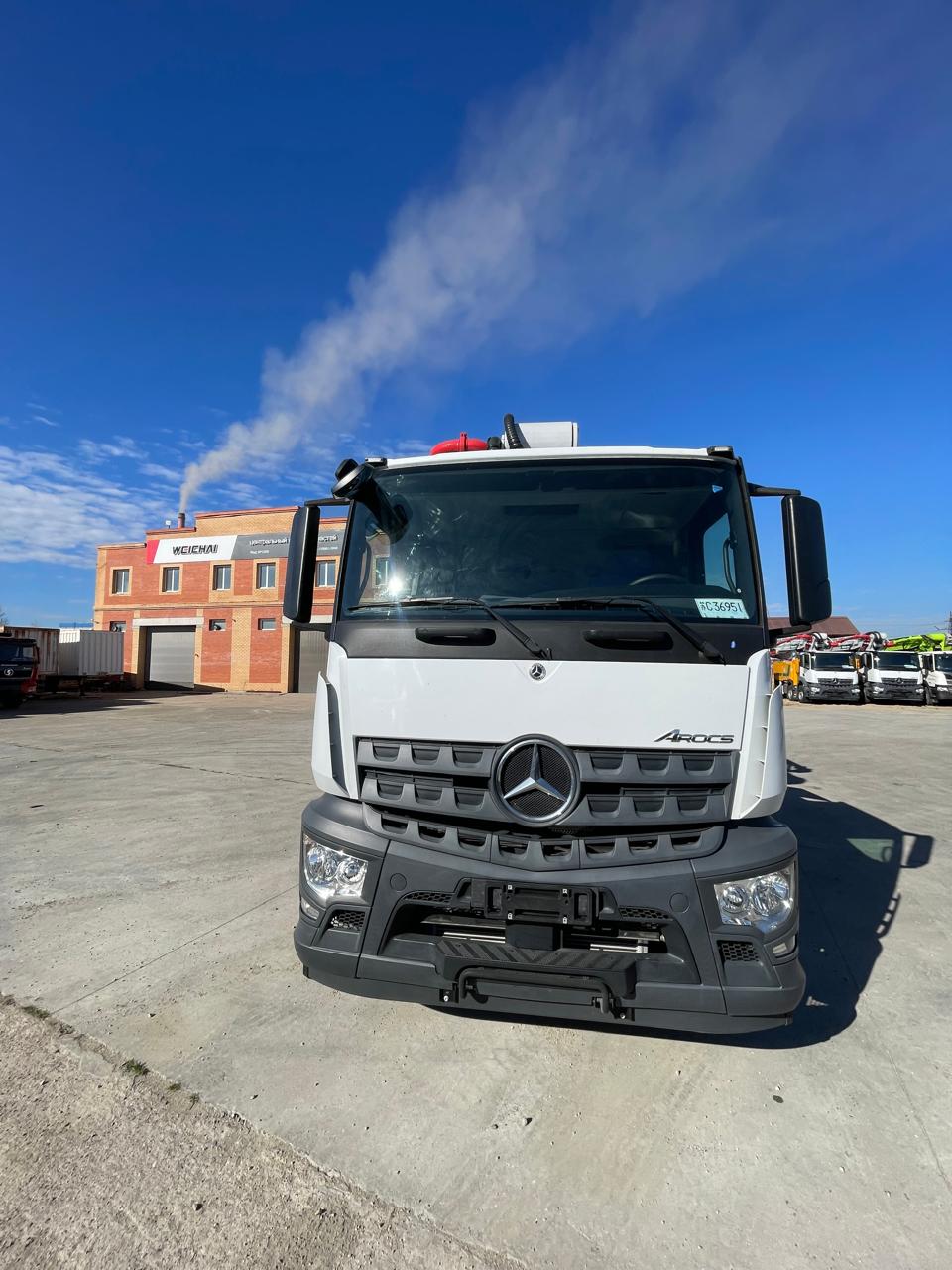 Автобетононасос Mercedes Benz Arocs 4146 8x4 с АБН XCMG HB62-V Фото №2