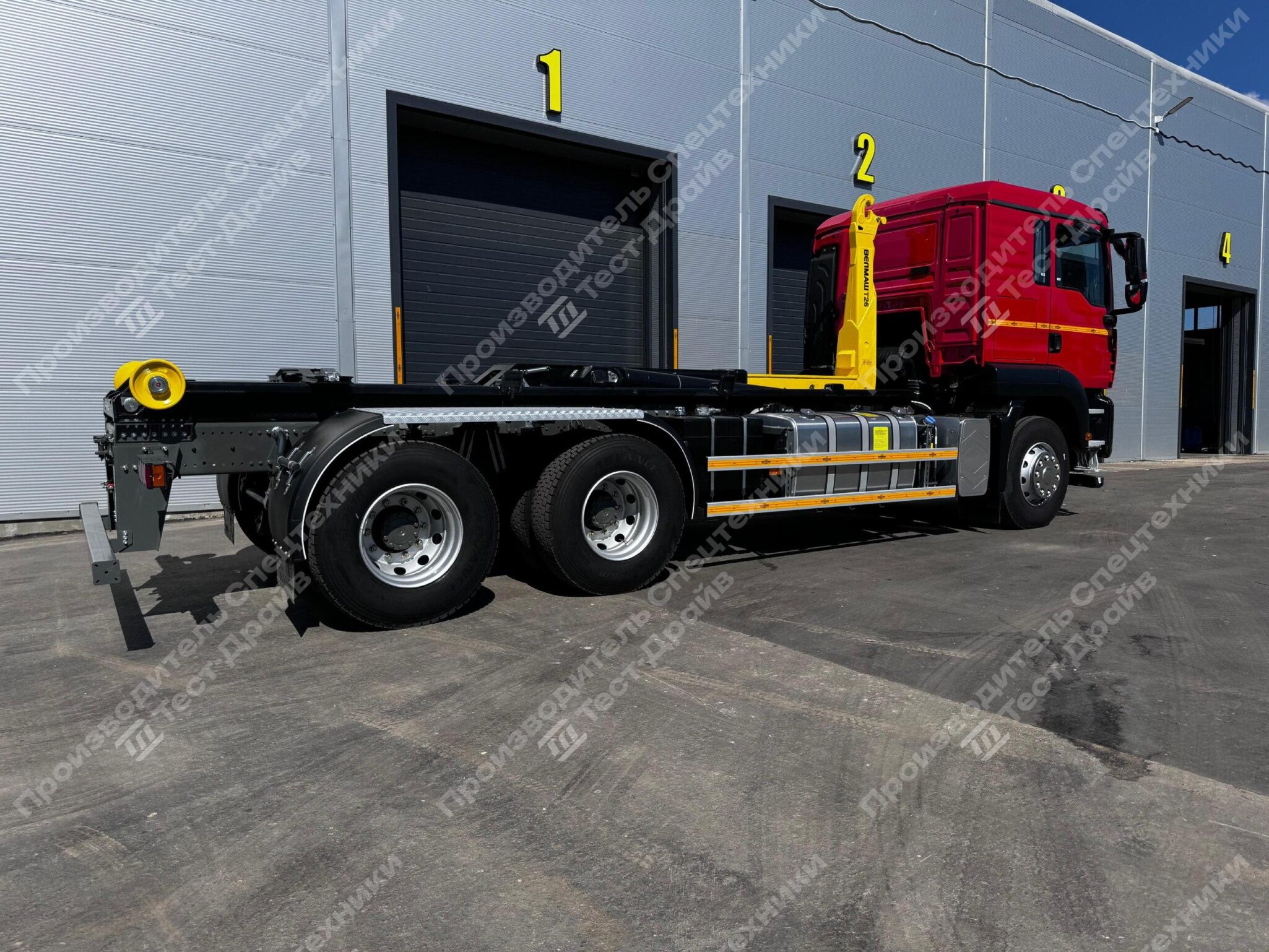 Мультилифт SITRAK C7H 6x4 с крюком ВЕЛМАШ T20 Фото №7