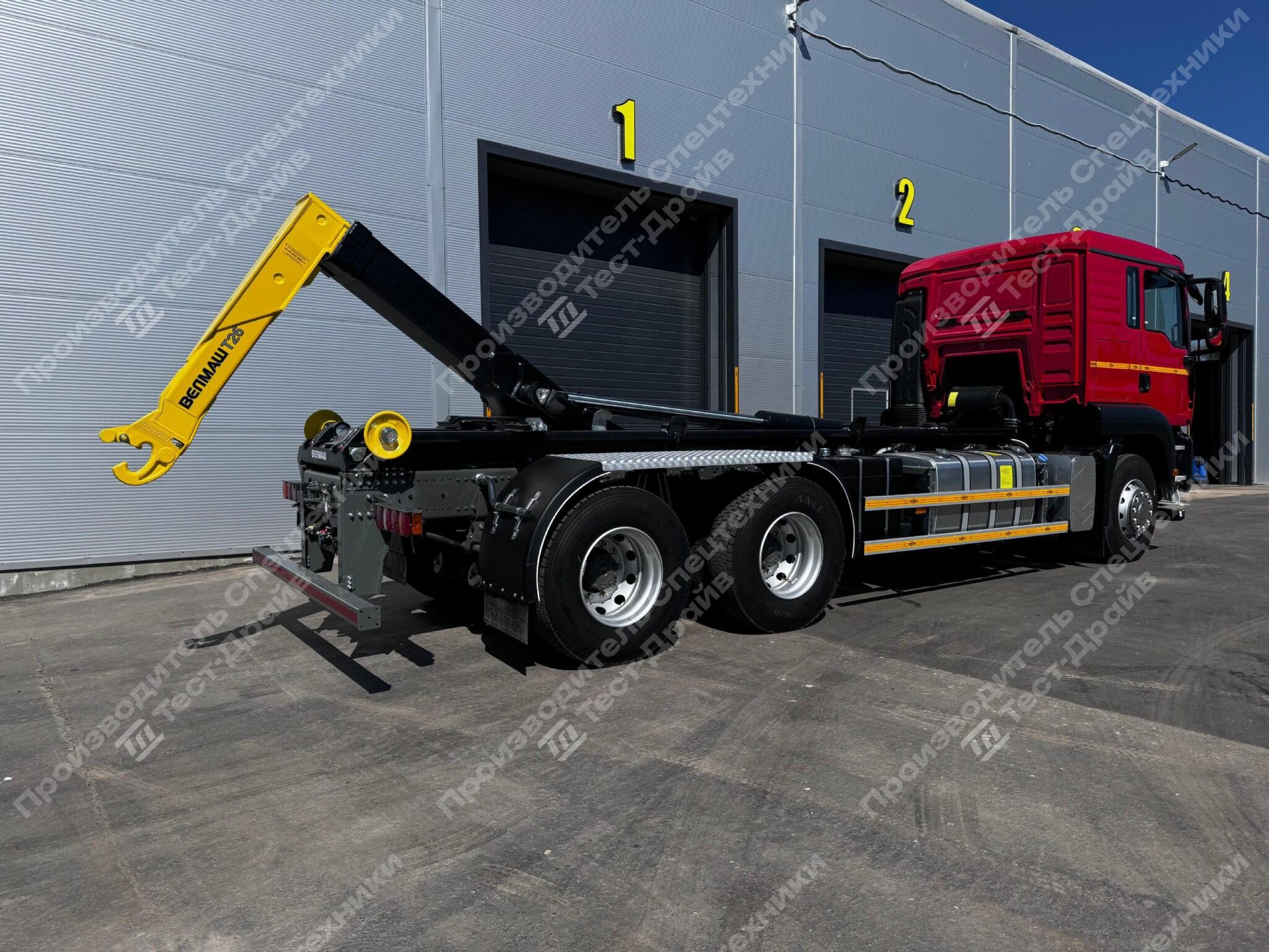 Мультилифт SITRAK C7H 6x4 с крюком ВЕЛМАШ T20 Фото №8