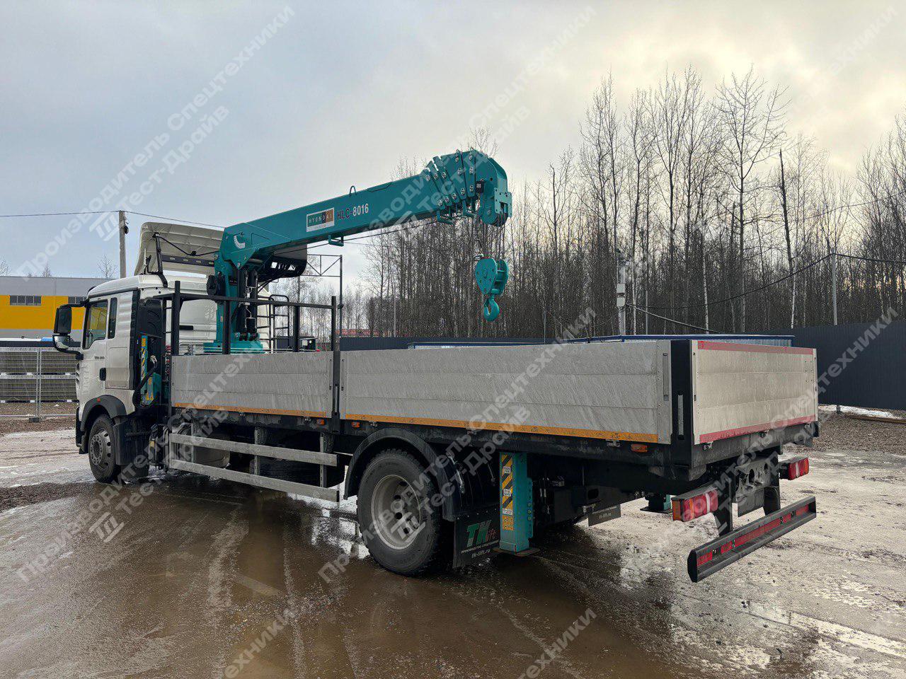 Бортовой HOWO 4x2 с КМУ HKTC HLC 8016 Фото №7