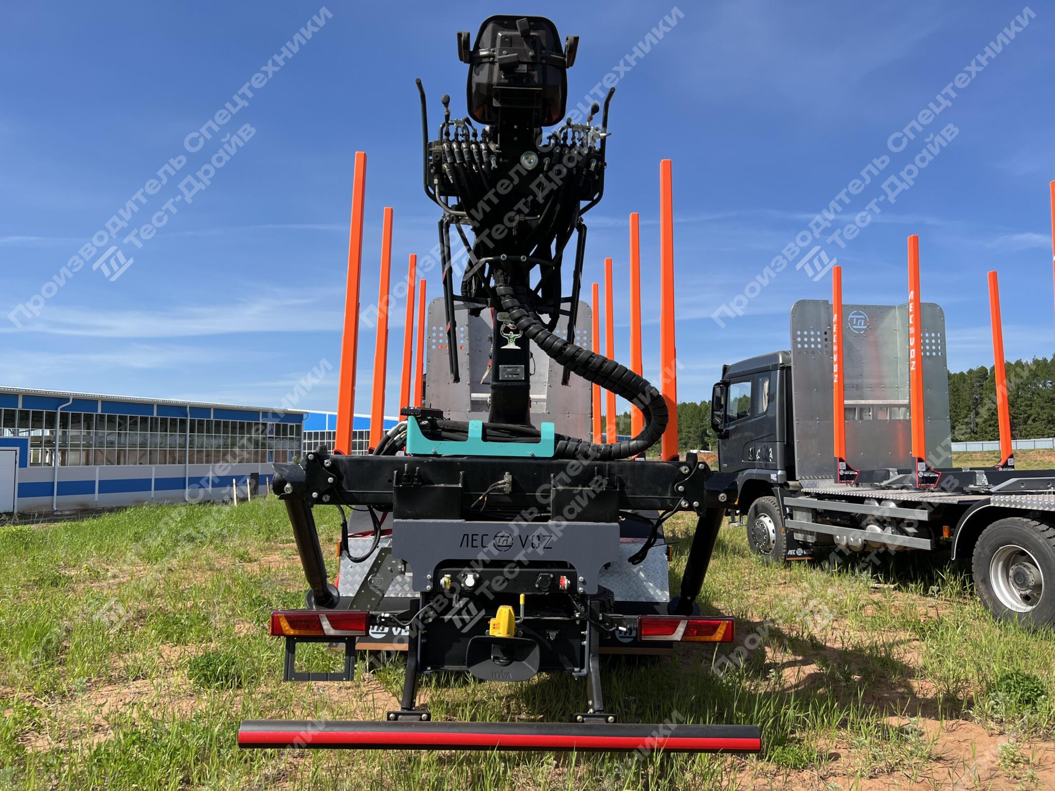 Сортиментовоз Shacman X3000 6x6 с ГМУ ICARBAZZOLI IB 120 L98 и площадкой ЛЕСОVOZ Фото №108