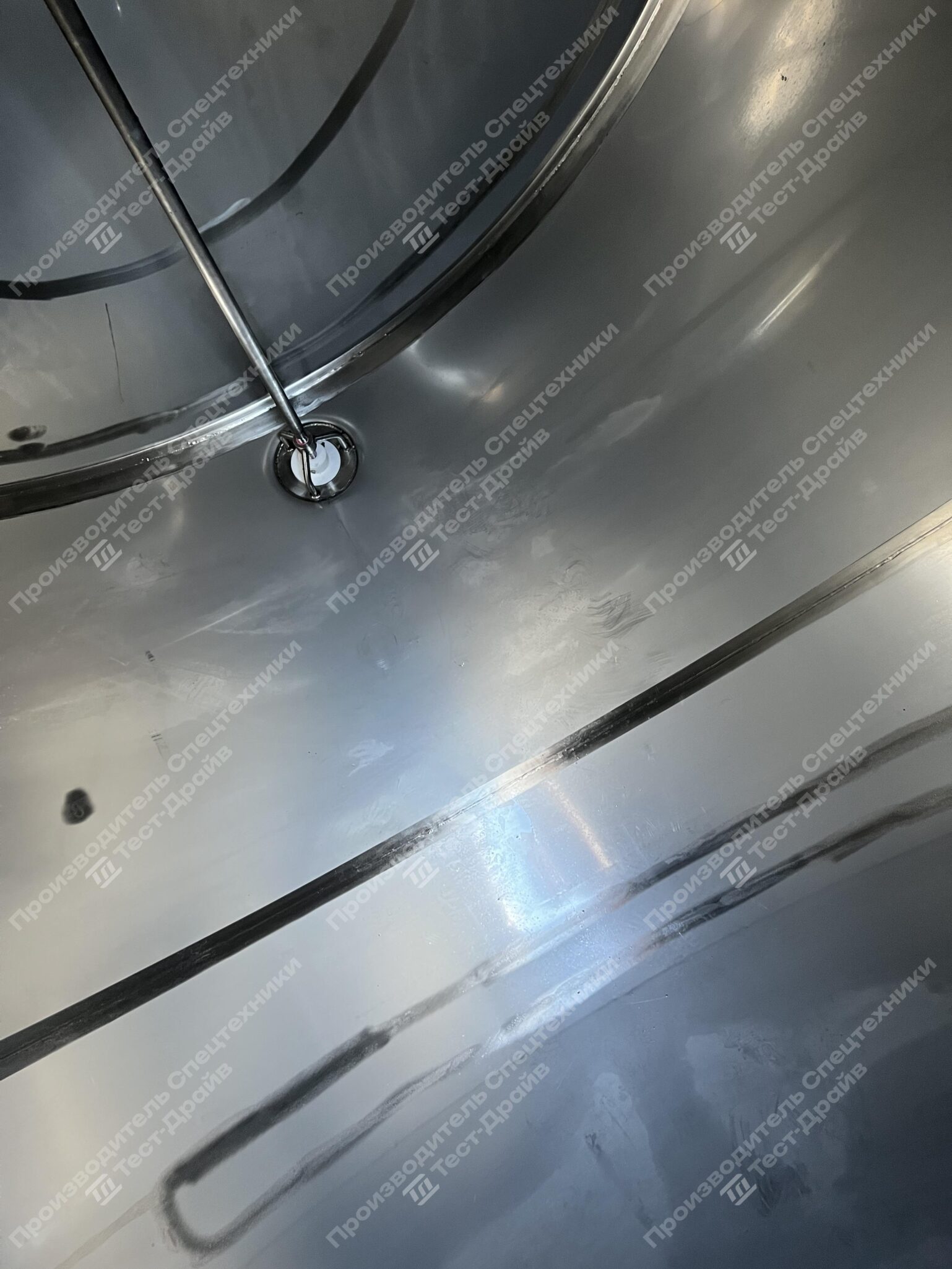 Специализированный полуприцеп-цистерна четырехосный NORDTANK GIGA Фото №5