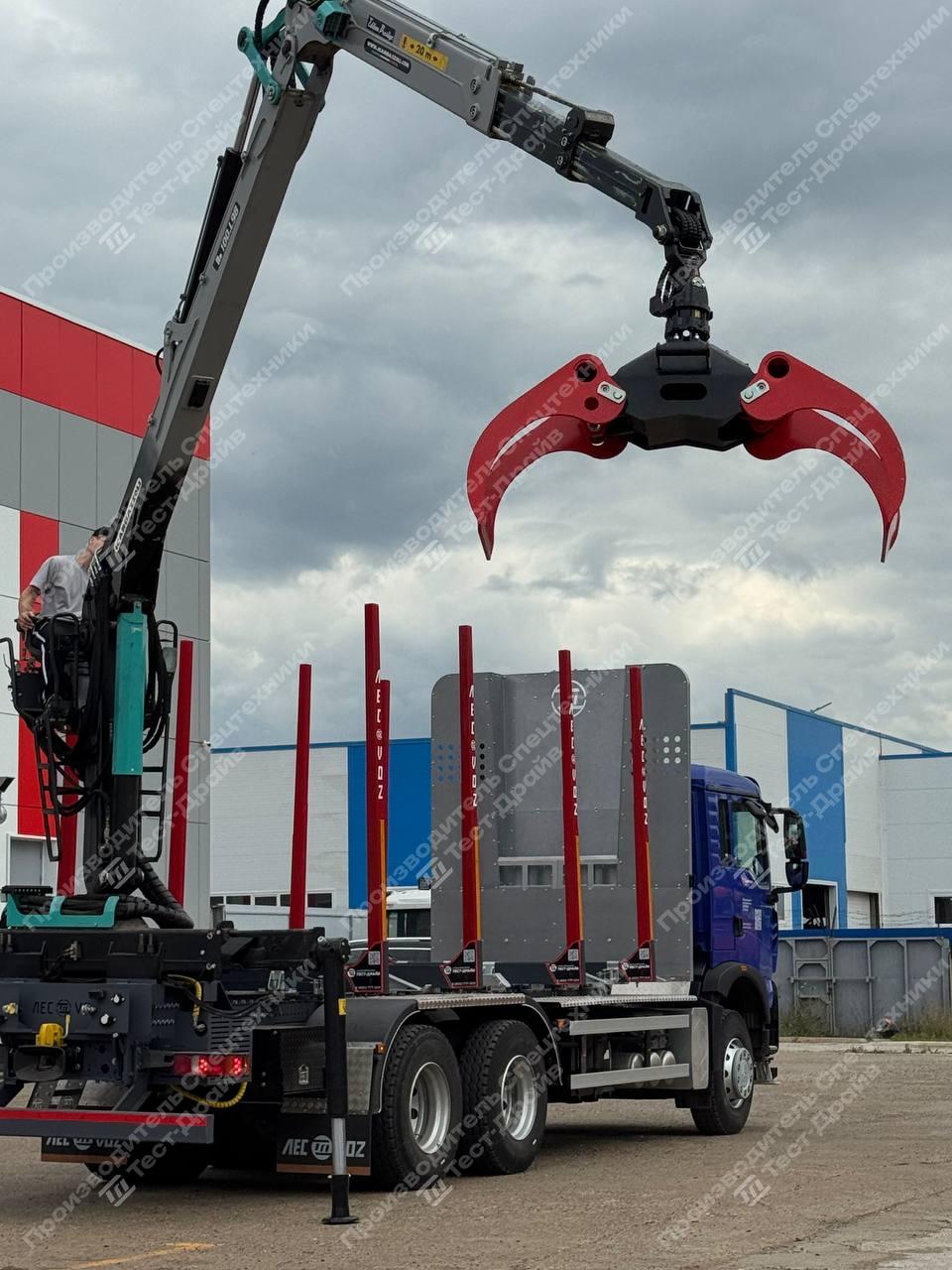 Сортиментовоз HOWO 6x4 с ГМУ ICARBAZZOLI IB 100 L98 и площадкой ЛЕСОVOZ Фото №15