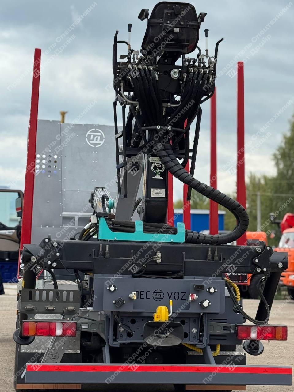 Сортиментовоз HOWO 6x4 с ГМУ ICARBAZZOLI IB 100 L98 и площадкой ЛЕСОVOZ Фото №16