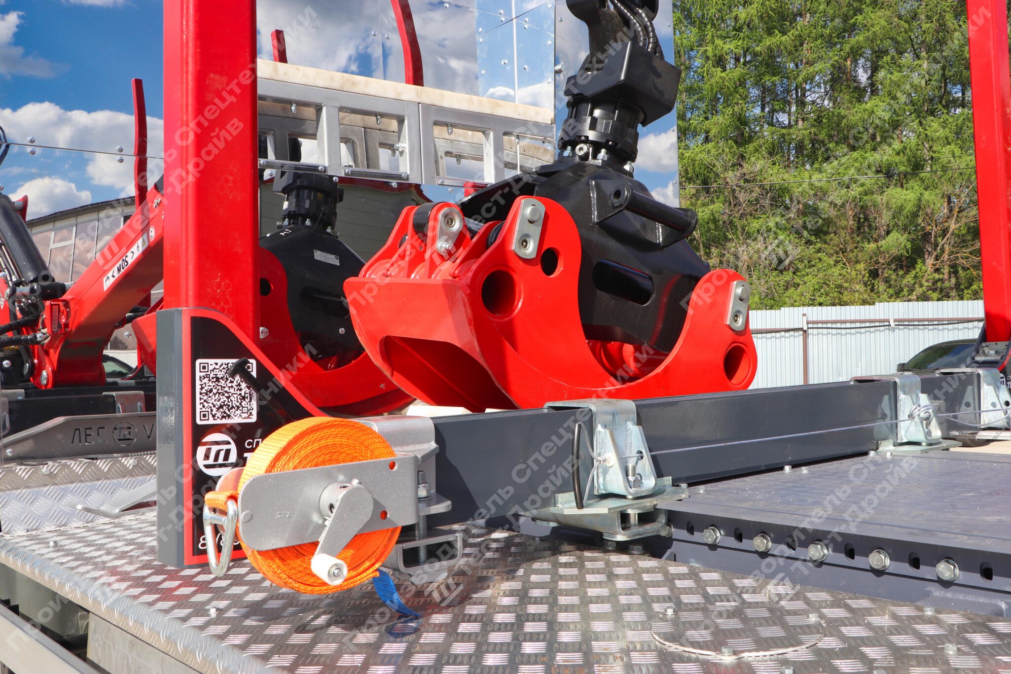 Сортиментовоз MAN TGX 33.540 6x4 с ГМУ VM10L86 и площадкой ЛЕСОVОZ Фото №9