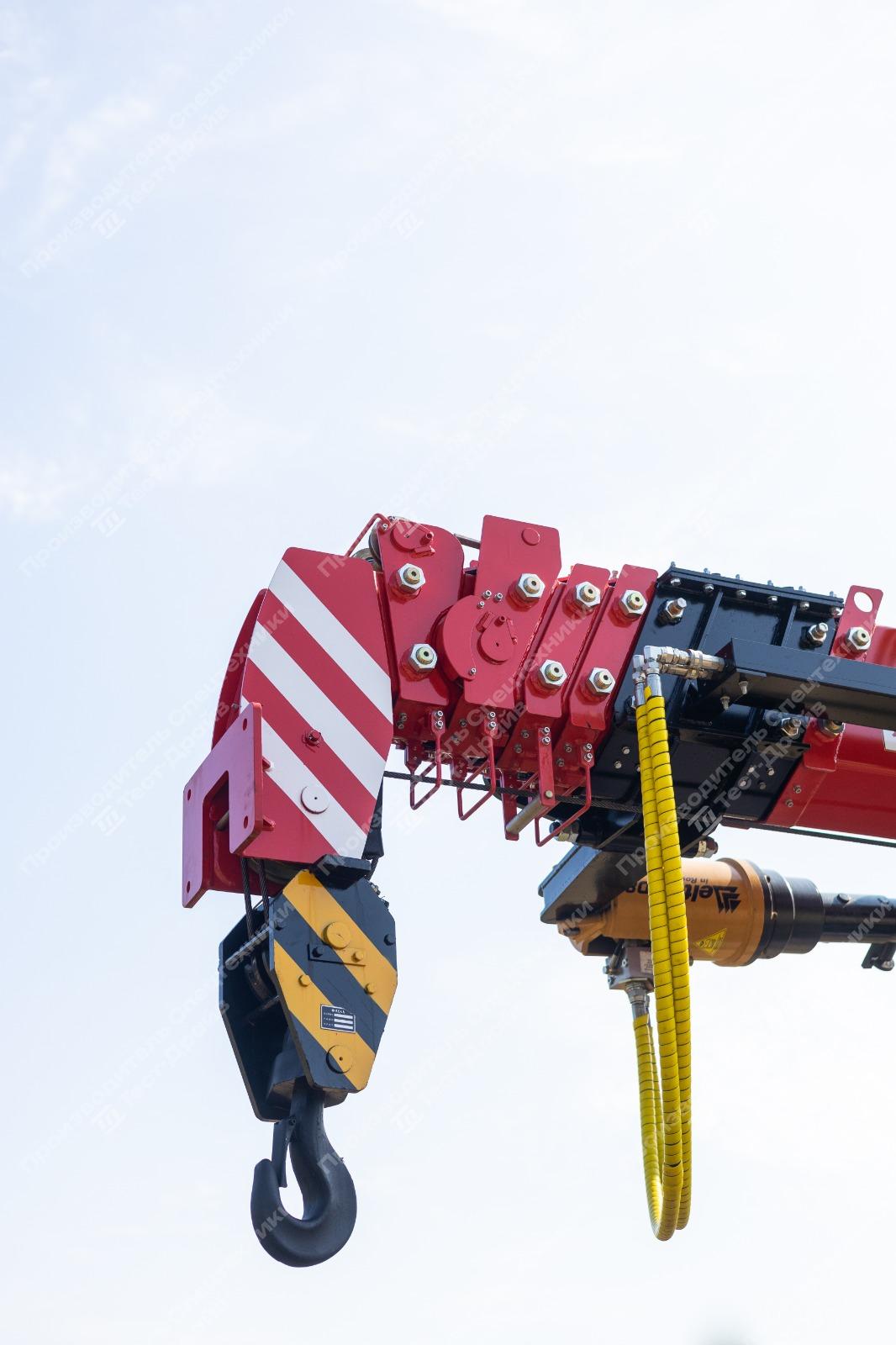 Бортовой Beiben 2538LA 6x6 с КМУ SunHunk S2506 Фото №38