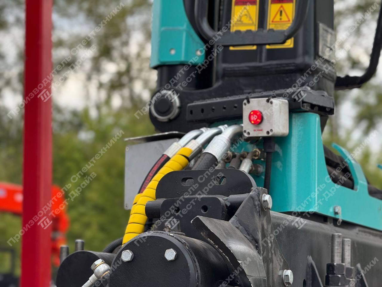 Сортиментовоз HOWO 6x4 с ГМУ ICARBAZZOLI IB 100 L98 и площадкой ЛЕСОVOZ Фото №42