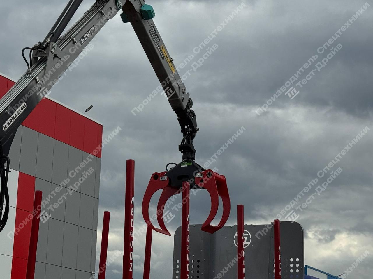 Сортиментовоз HOWO 6x4 с ГМУ ICARBAZZOLI IB 100 L98 и площадкой ЛЕСОVOZ Фото №45