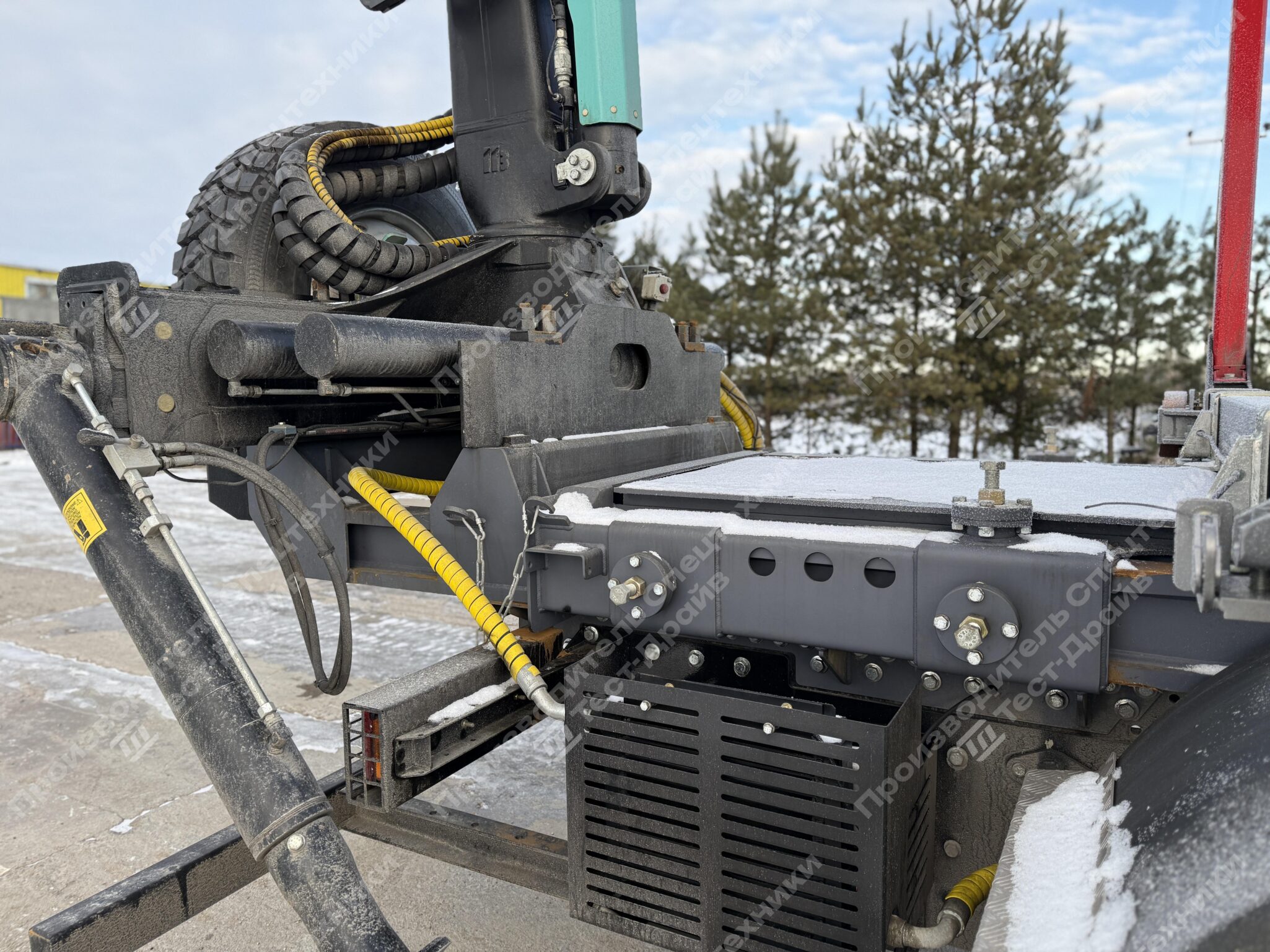 Сортиментовоз Shacman X3000 8х4 с ГМУ ICARBAZZOLI IB 120 L98 Фото №37