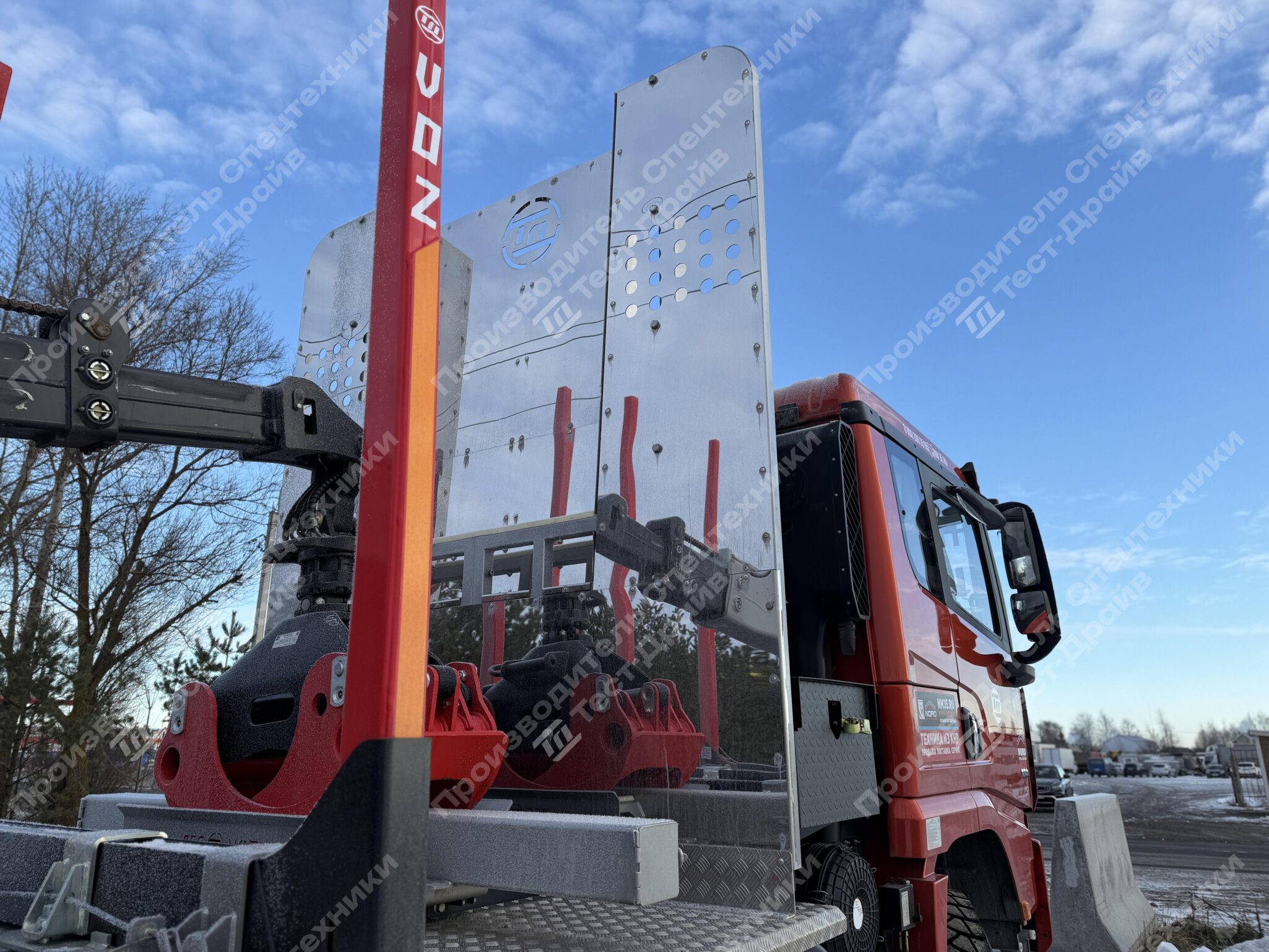 Сортиментовоз Shacman X3000 8х4 с ГМУ ICARBAZZOLI IB 120 L98 Фото №7