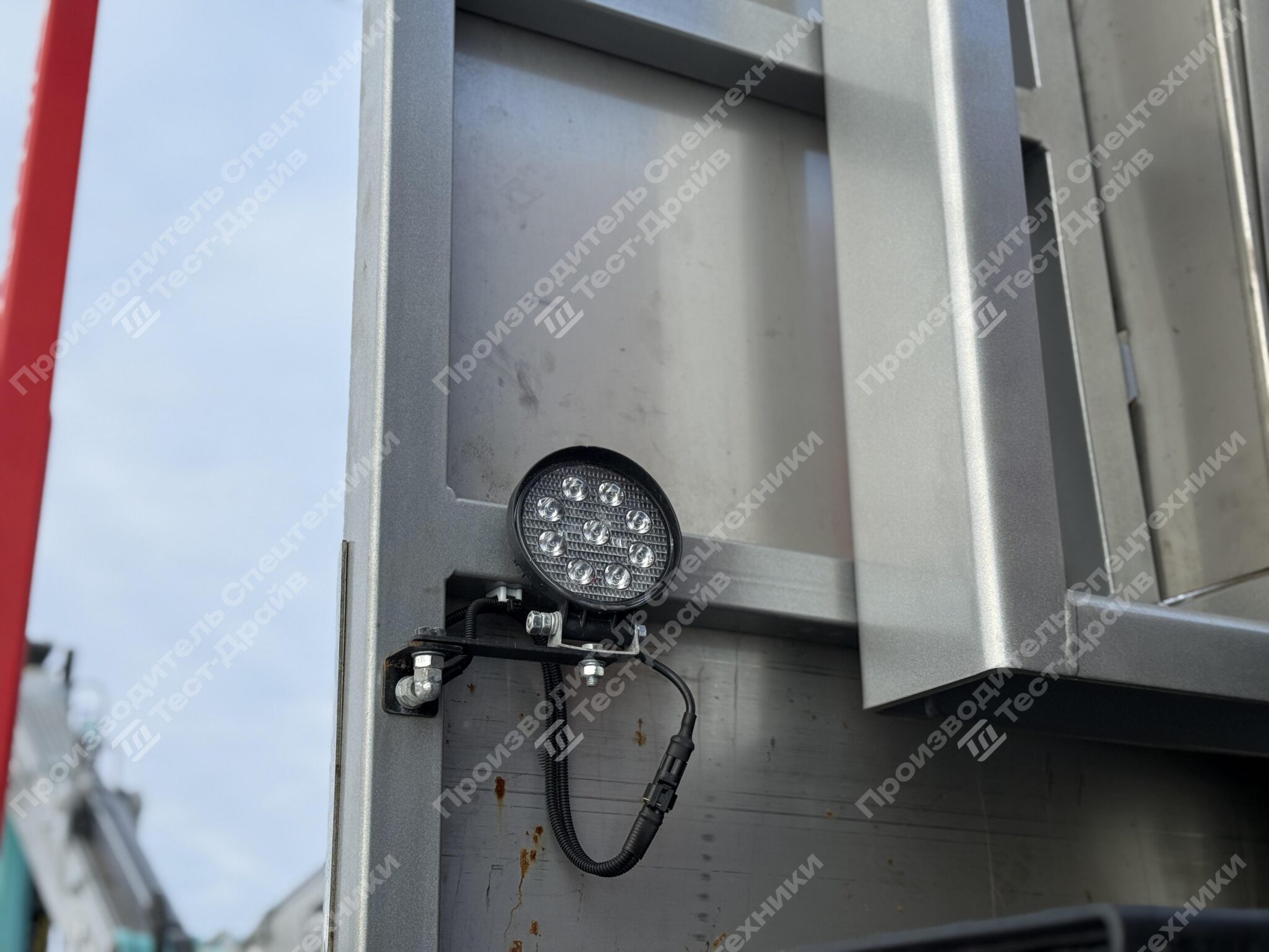 Сортиментовоз Shacman X3000 8х4 с ГМУ ICARBAZZOLI IB 120 L98 Фото №21