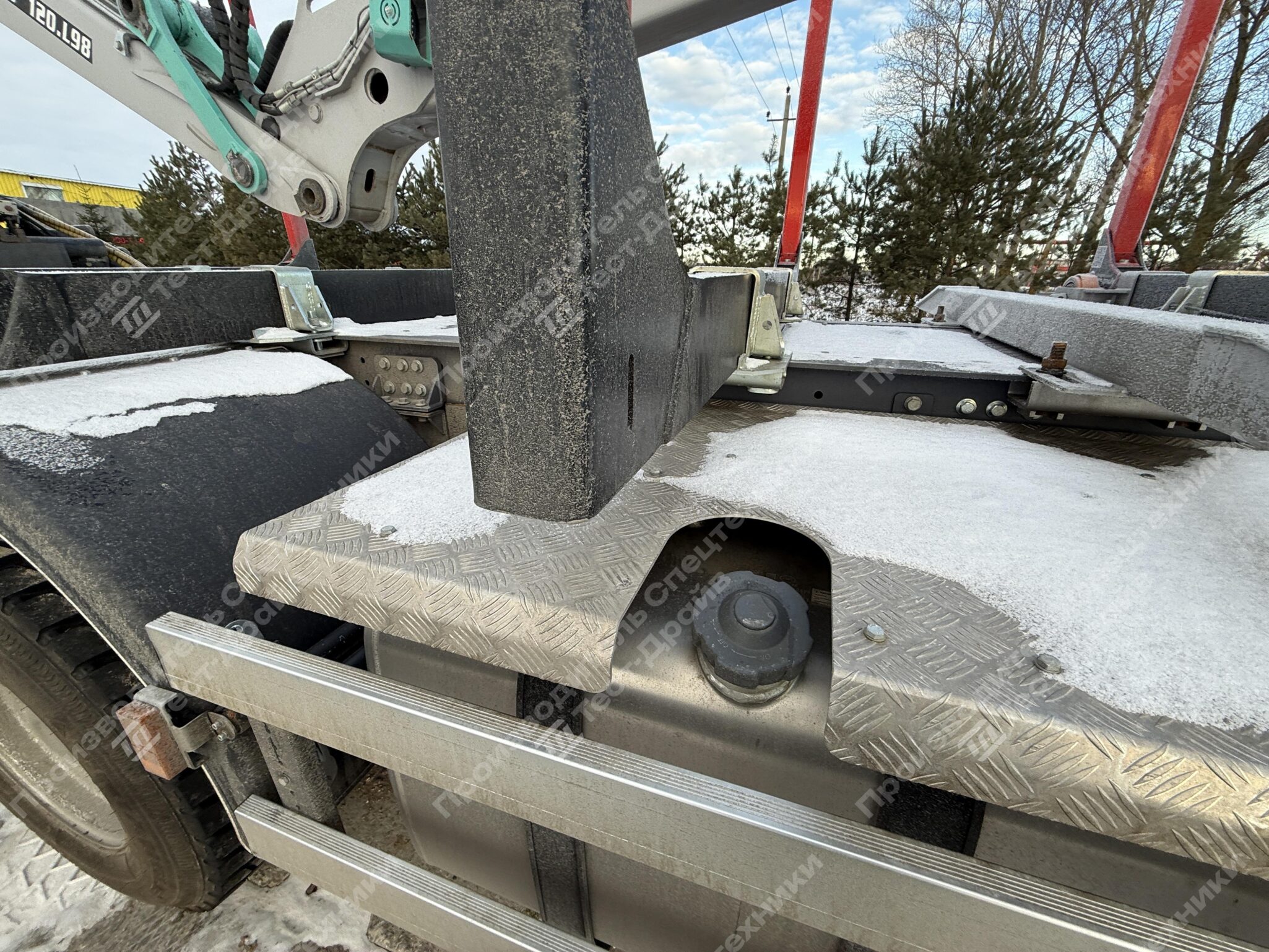 Сортиментовоз Shacman X3000 8х4 с ГМУ ICARBAZZOLI IB 120 L98 Фото №20