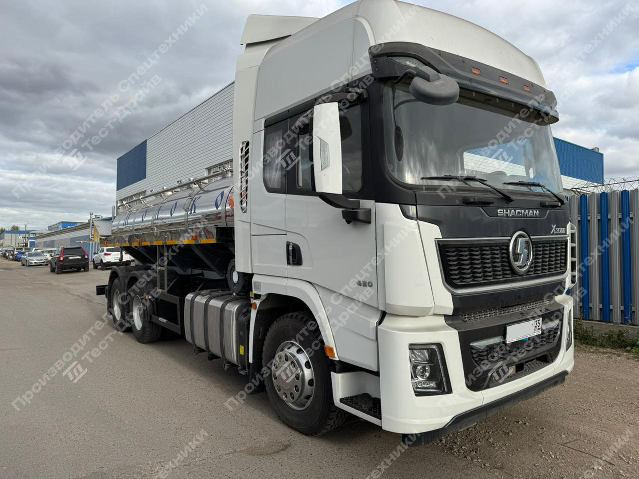 Молоковоз Shacman X3000 6x4 с цистерной 11 м3 Фото №9