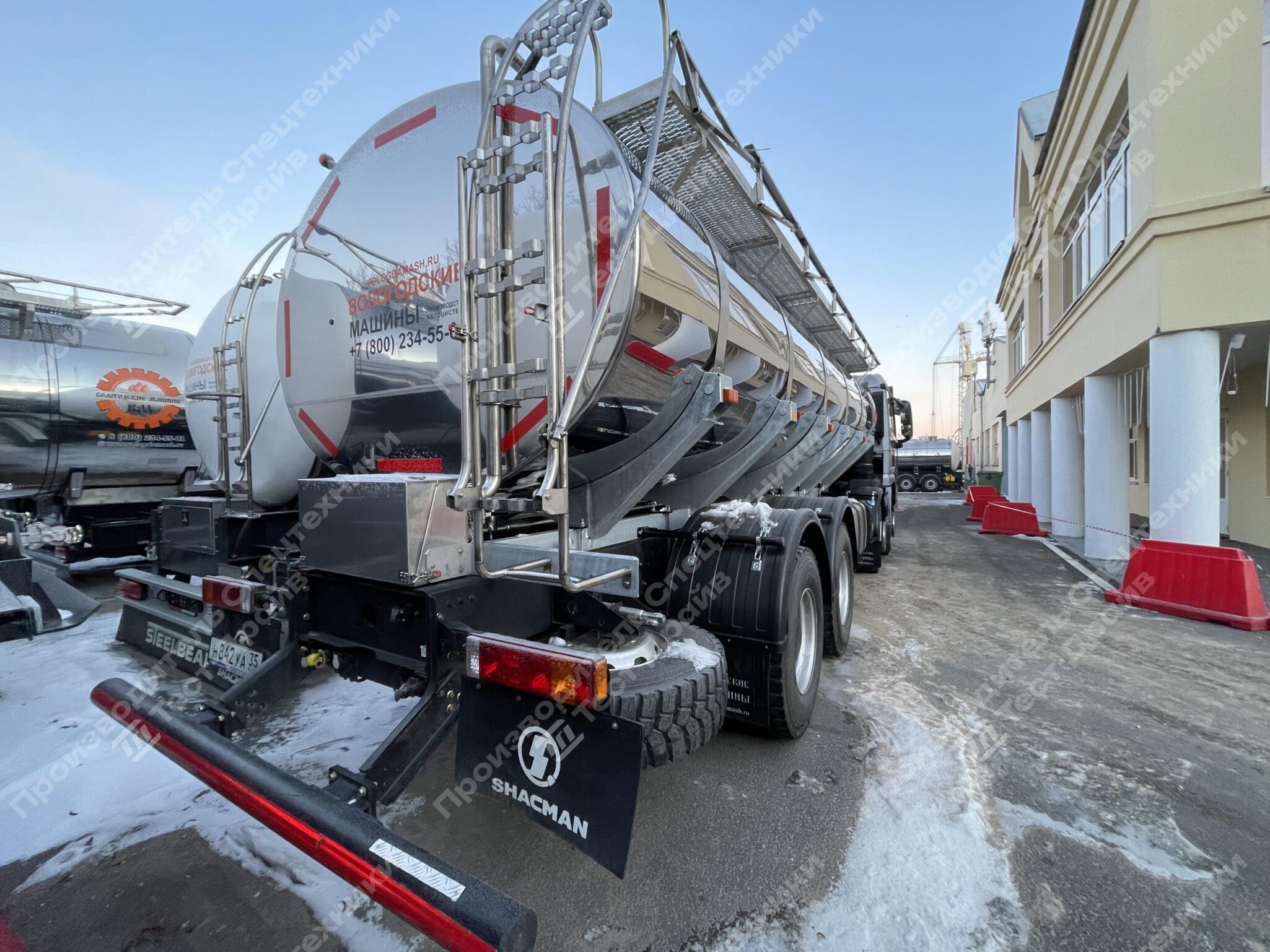 Молоковоз Shacman X3000 8x4 с цистерной 19 000 (л) Фото №9
