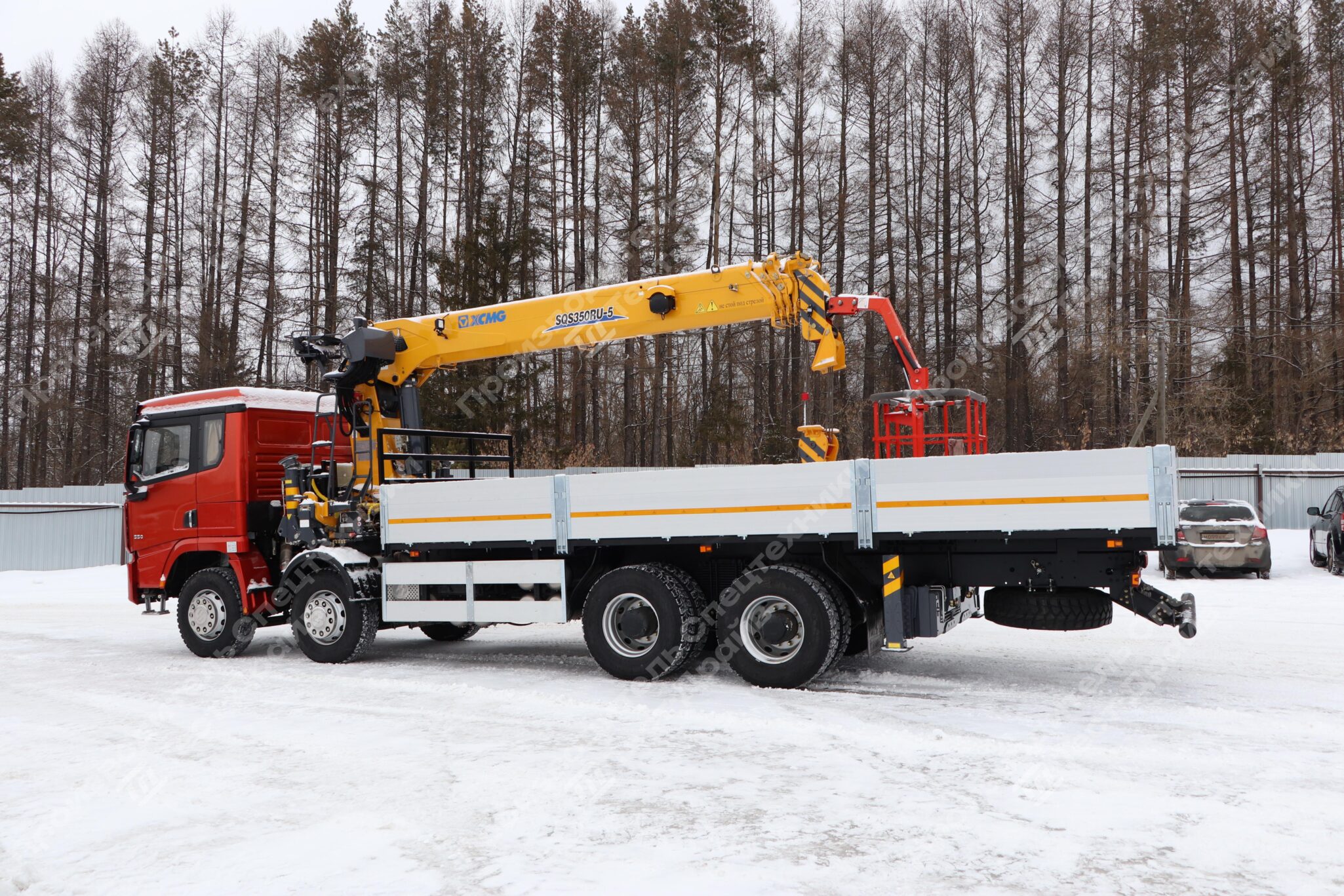 Бортовой Shacman X3000 8x4 с КМУ HYVA HST 12E4 Фото №4