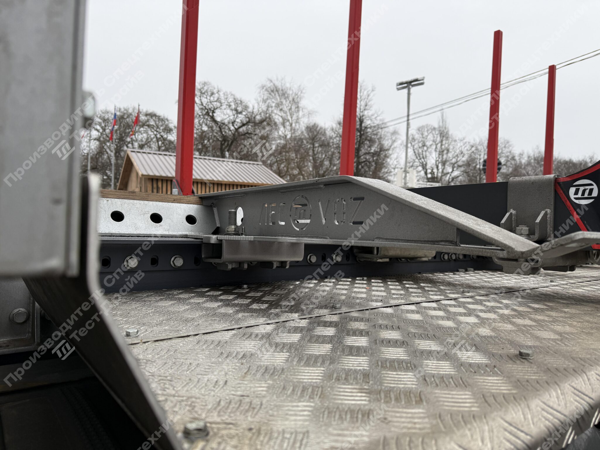 Сортиментовоз HOWO 6x6 с КМУ Icarbazzoli IB 120 L98 Фото №18