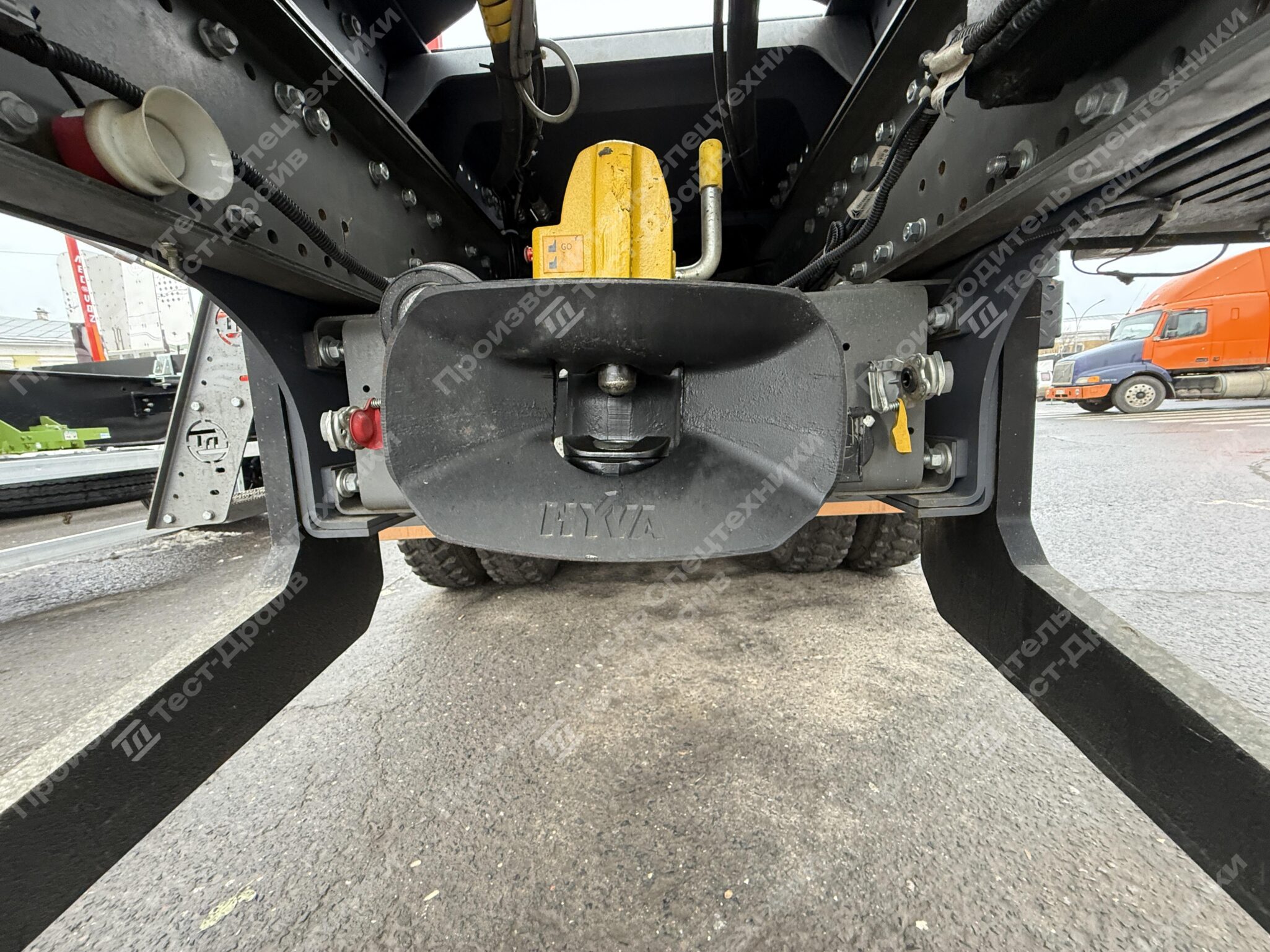 Сортиментовоз HOWO 6x6 с КМУ Icarbazzoli IB 120 L98 Фото №11