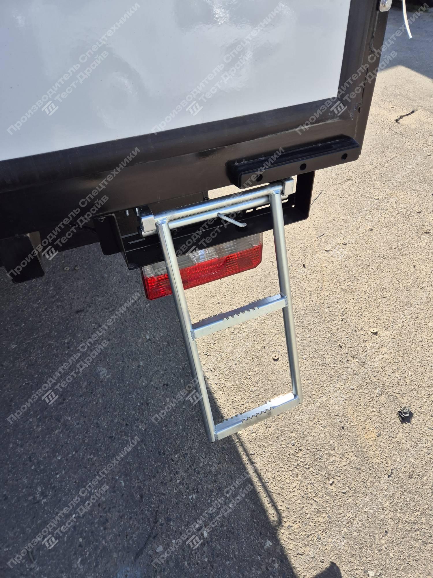 Шторно-бортовой Dongfeng 4x2 Фото №20