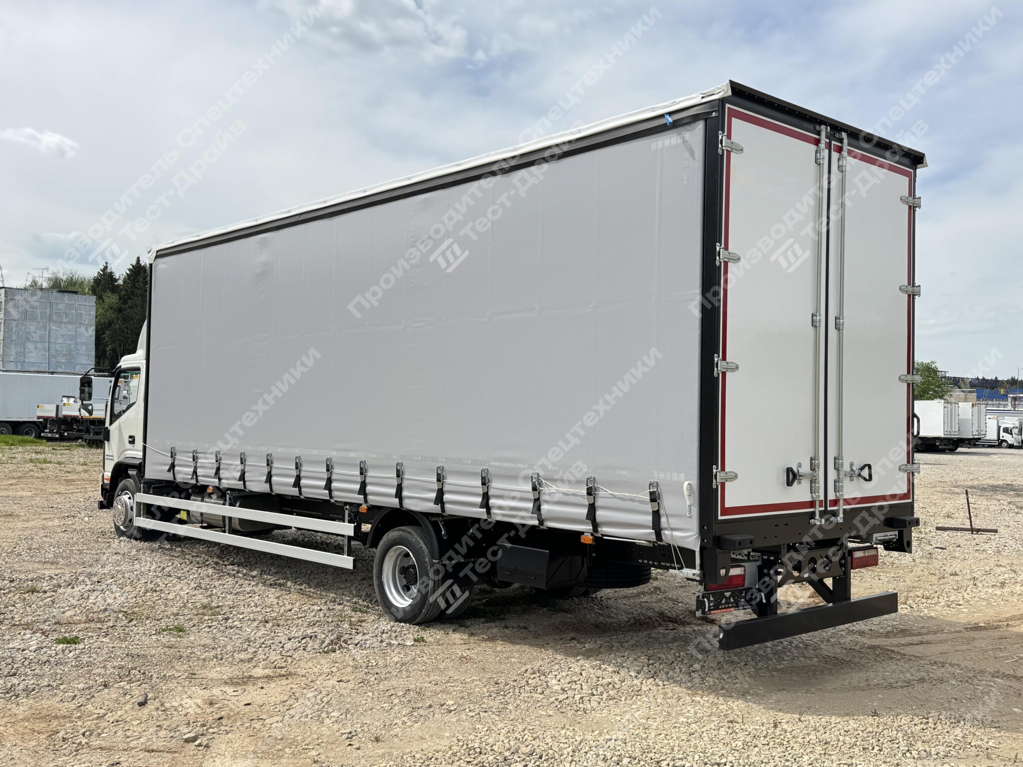 Шторно-бортовой JAC N120 4x2 Фото №6