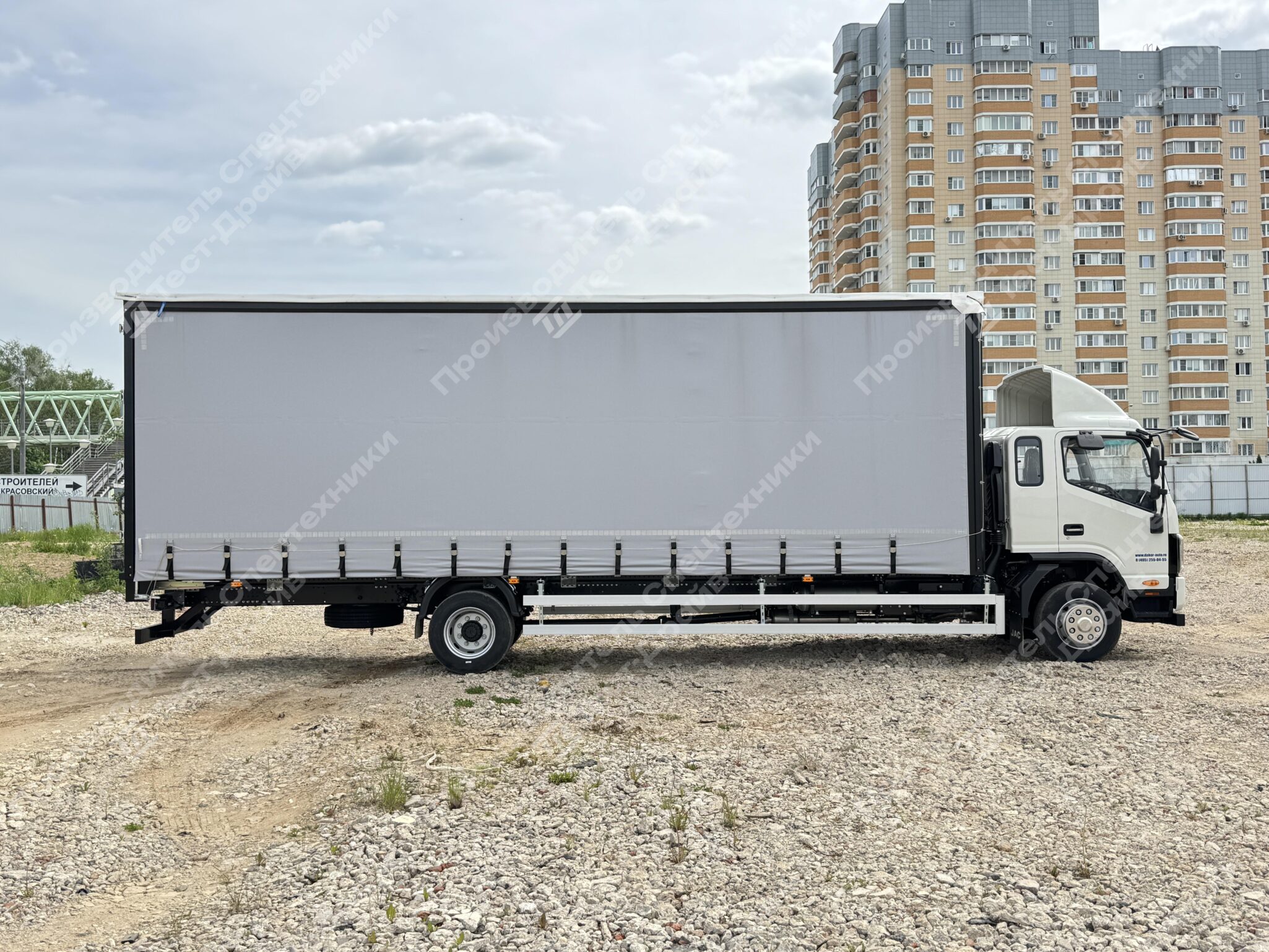 Шторно-бортовой JAC N120 4x2 Фото №13