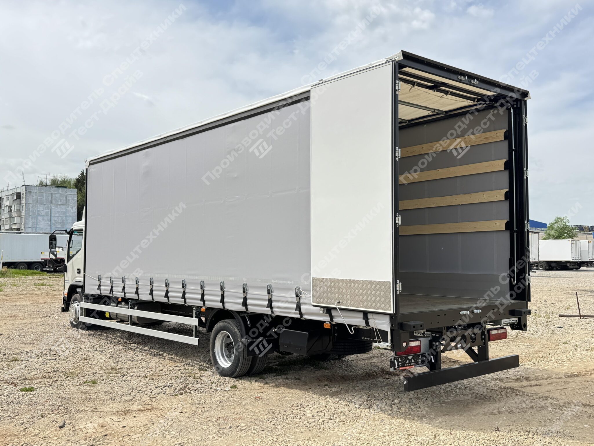 Шторно-бортовой JAC N120 4x2 Фото №14