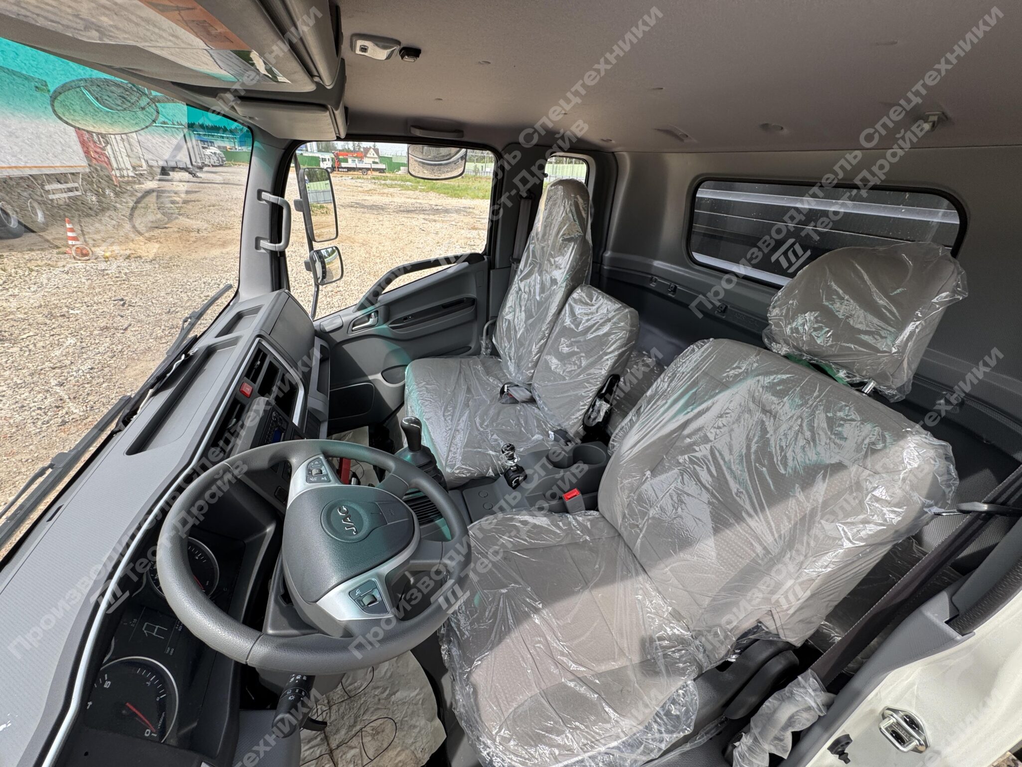 Шторно-бортовой JAC N120 4x2 Фото №9