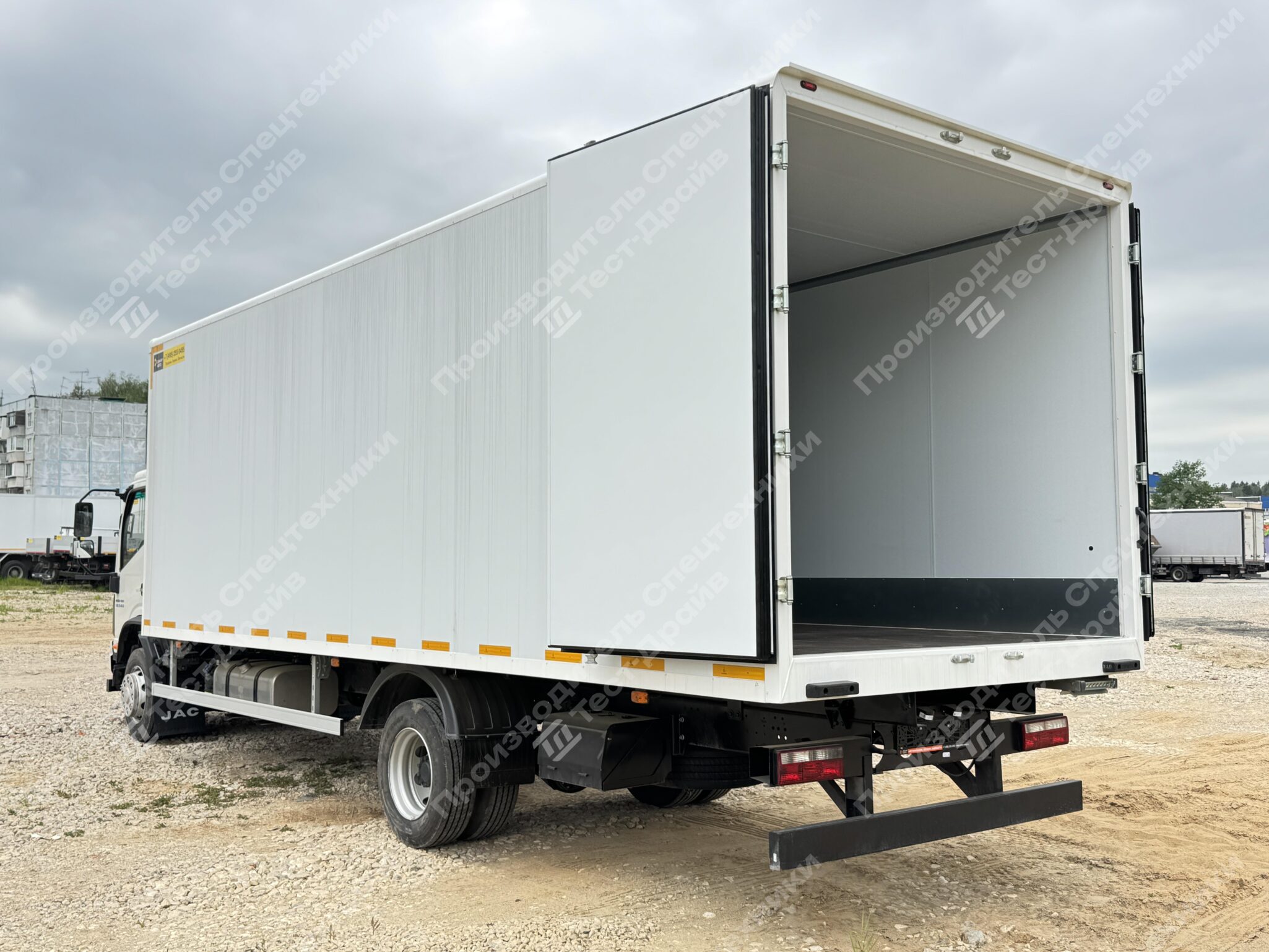 Изотермический фургон JAC N120 4x2 Фото №18