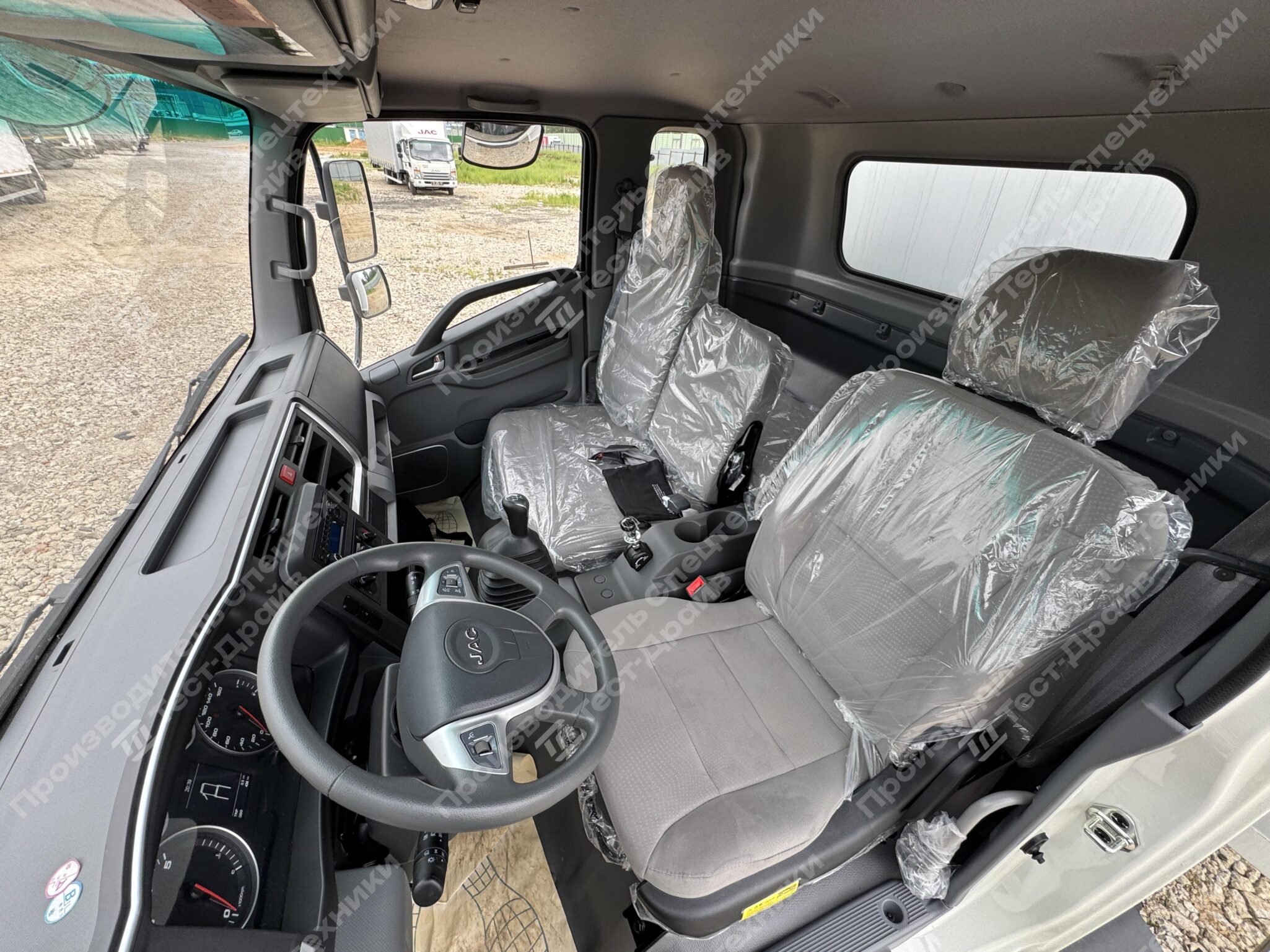 Изотермический фургон JAC N120 4x2 Фото №10