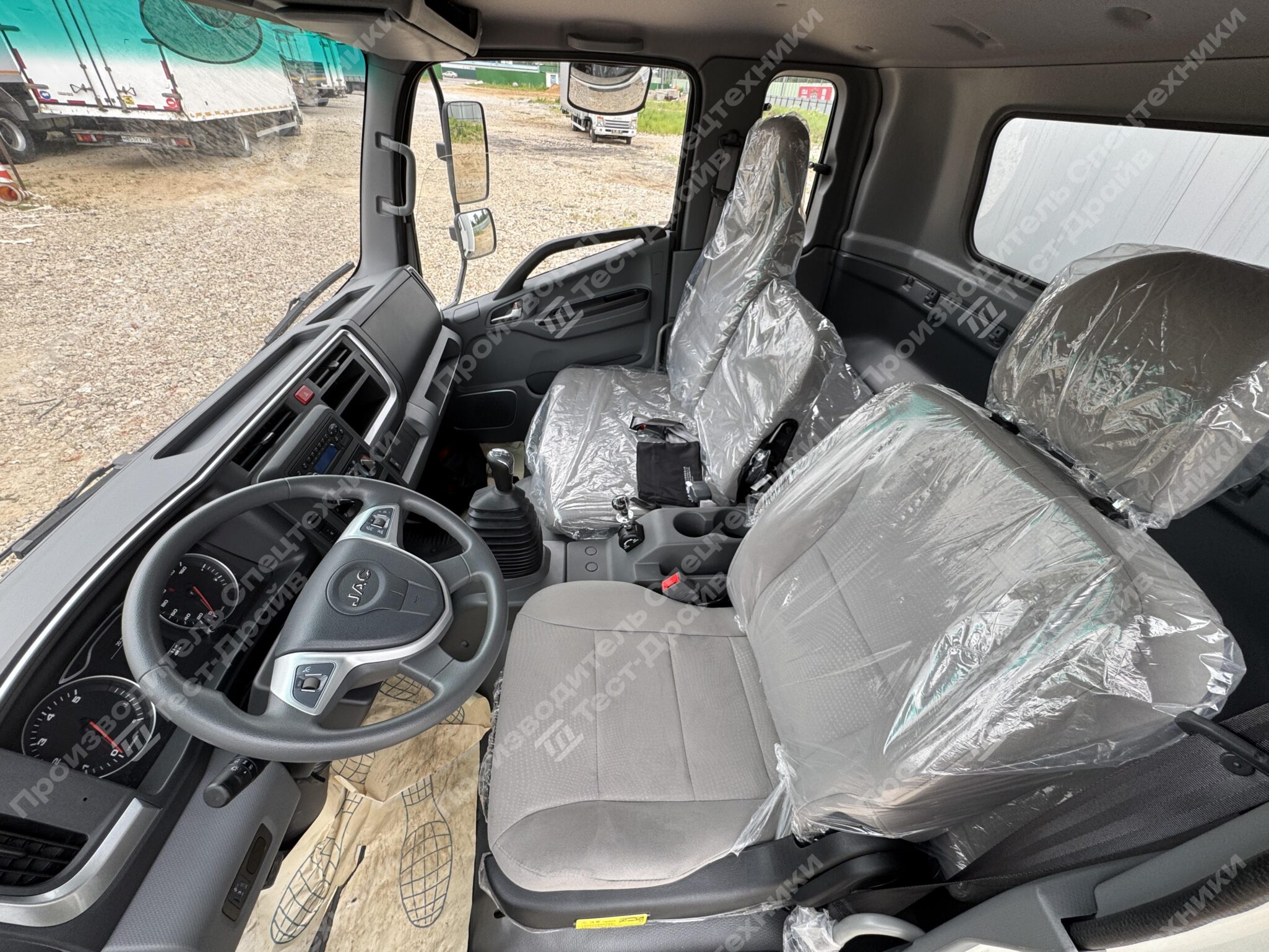 Изотермический фургон JAC N120 4x2 Фото №12