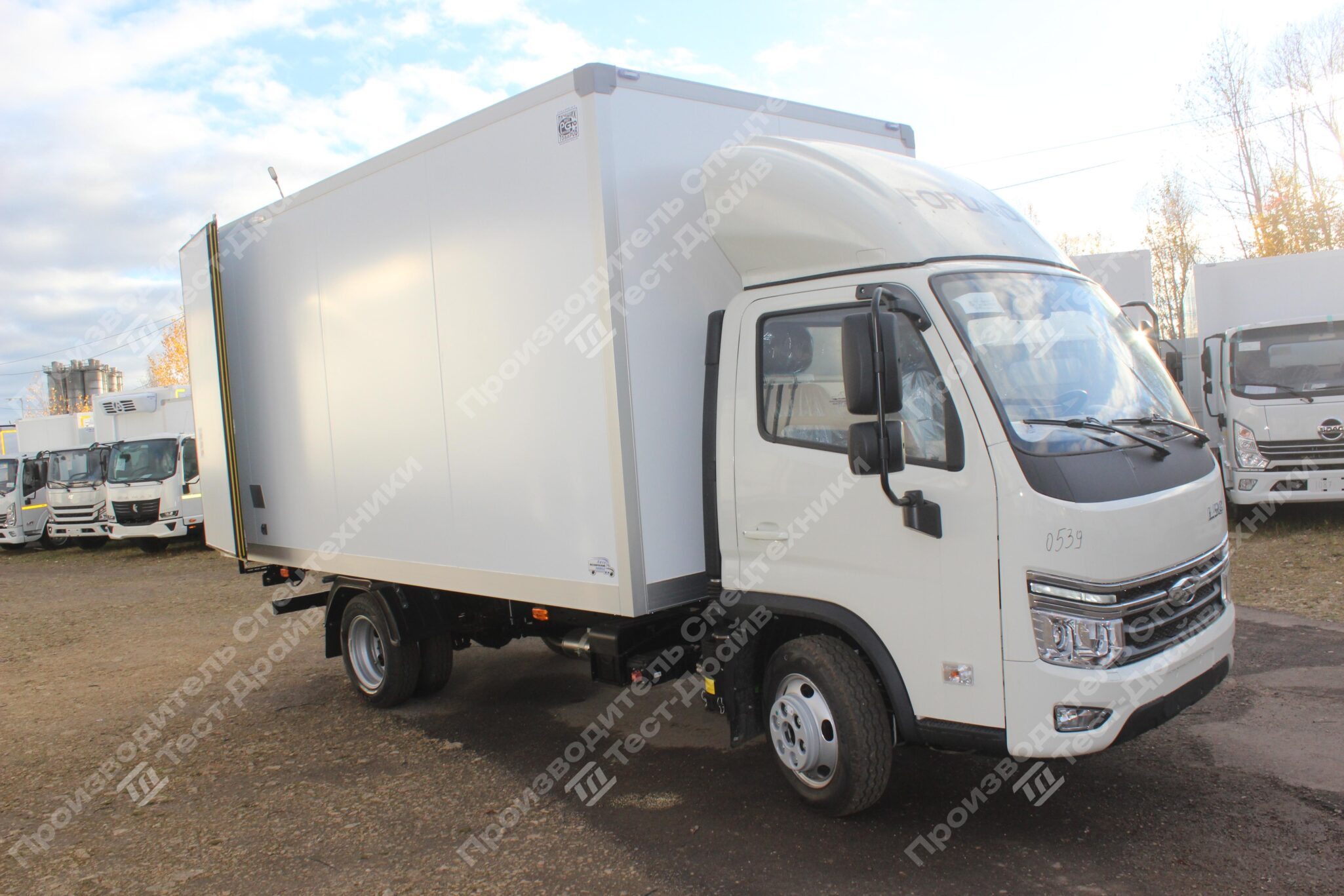 Изотермический Forland 4x2 Фото №47