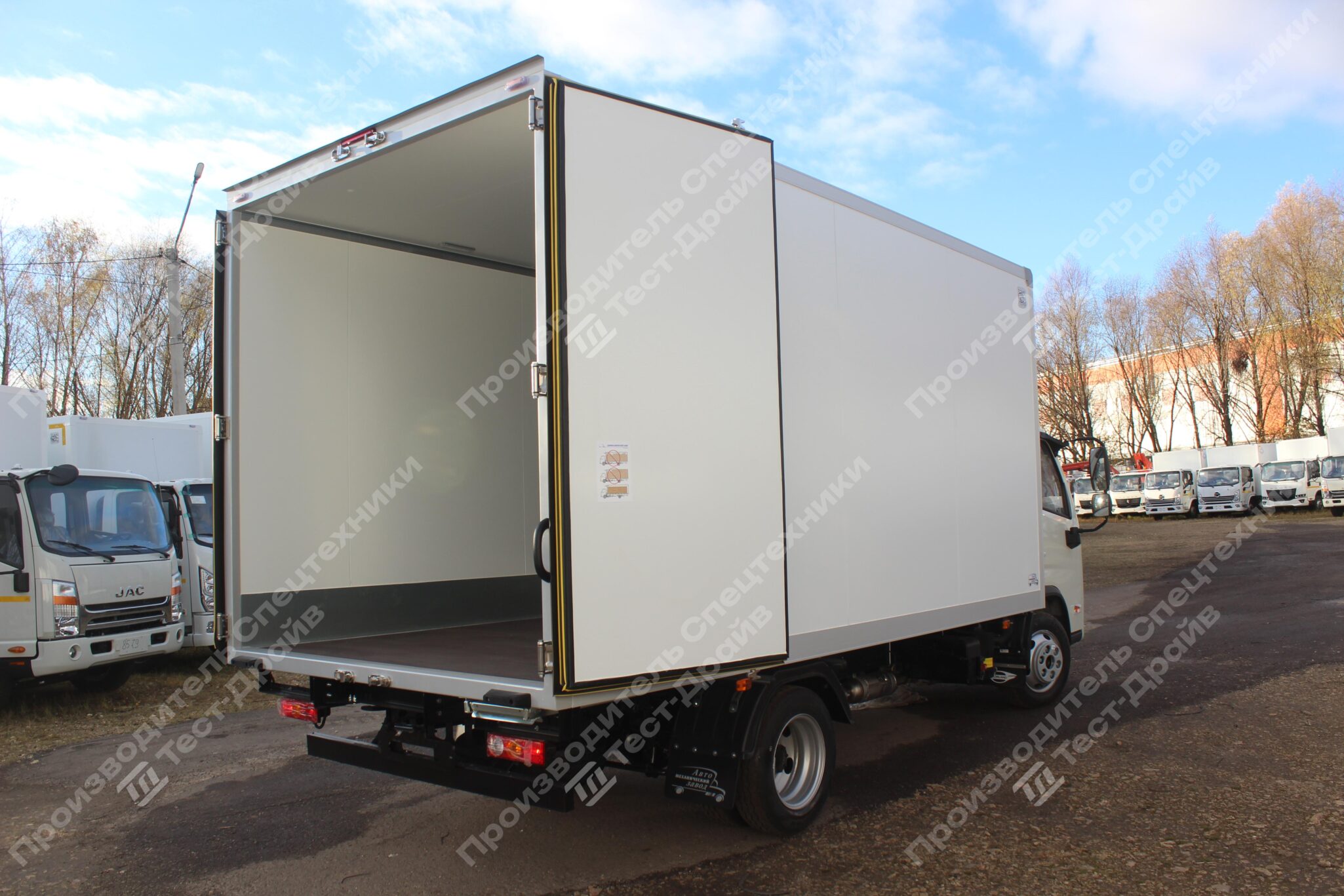 Изотермический Forland 4x2 Фото №46