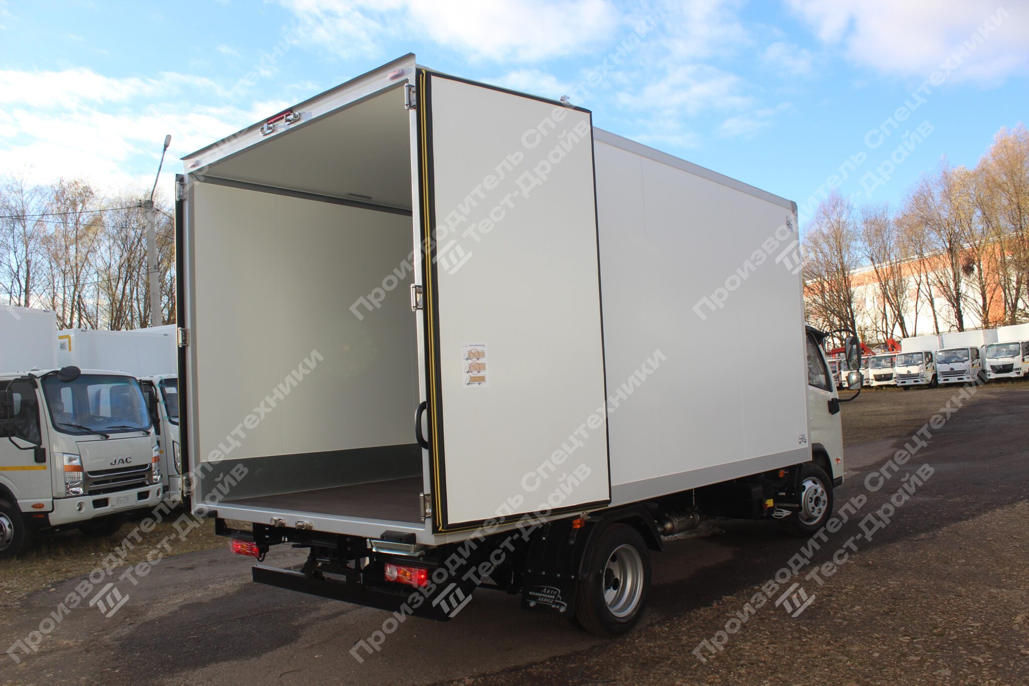 Изотермический Forland 4x2 Фото №44