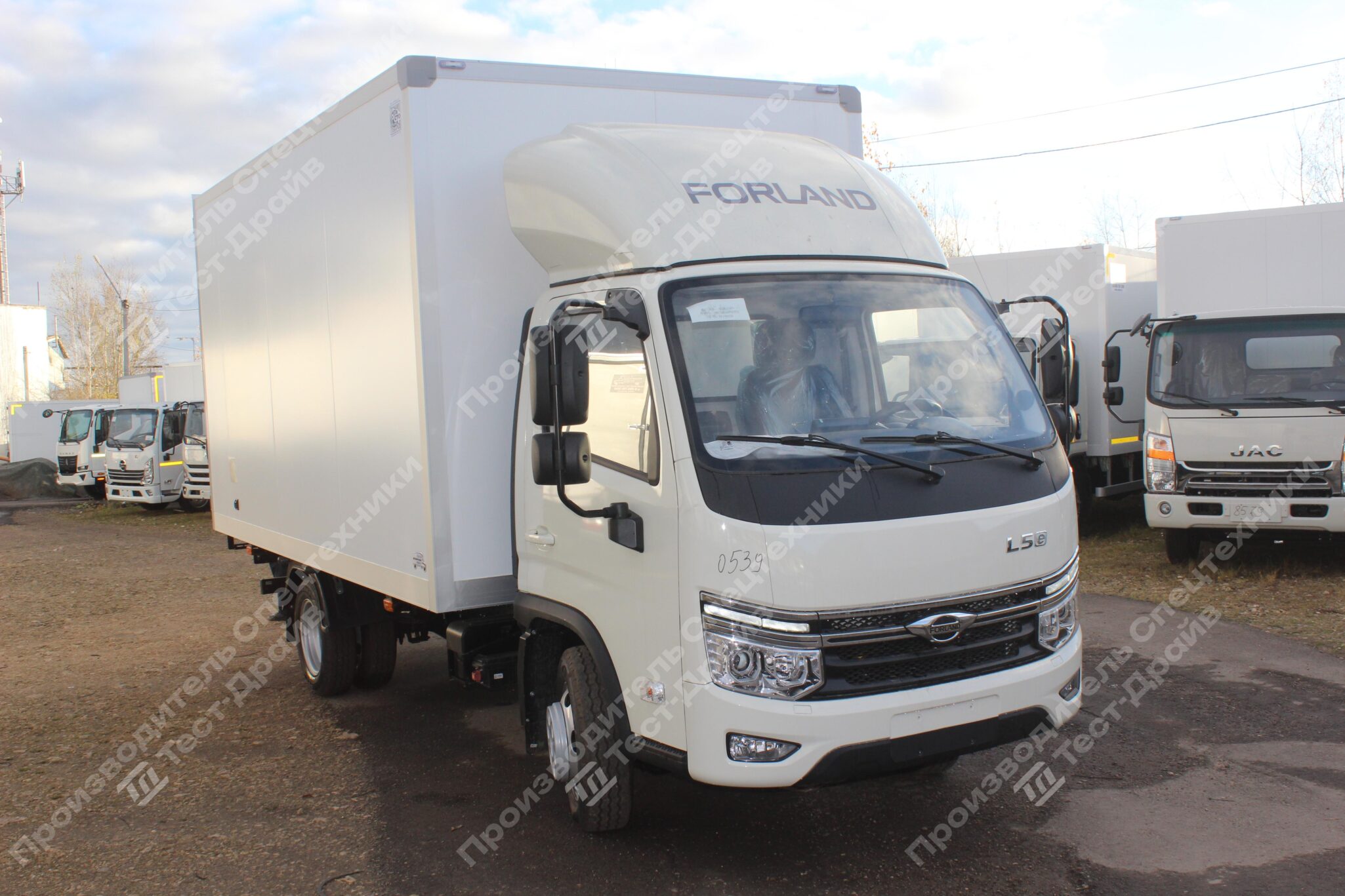 Изотермический Forland 4x2 Фото №3