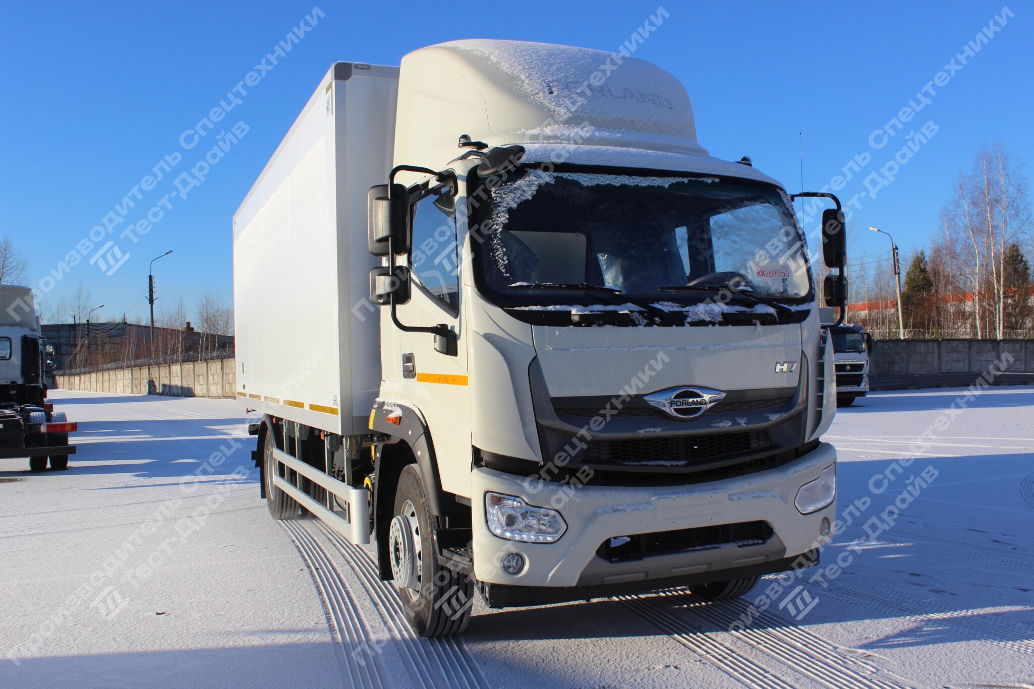 Изотермический фургон Forland 12 4x2 Фото №4