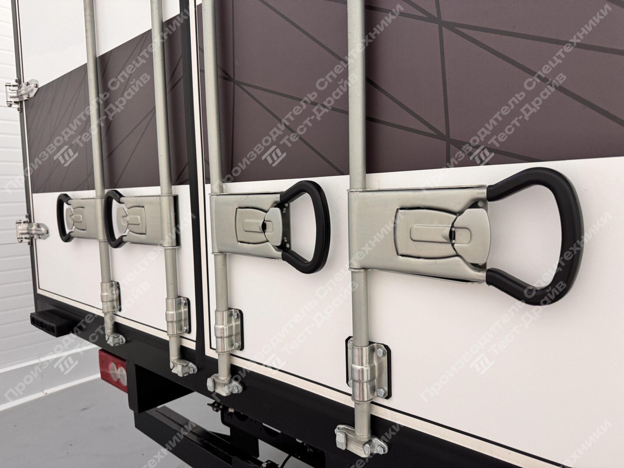 Шторно-бортовой Forland 8 4x2 Фото №14