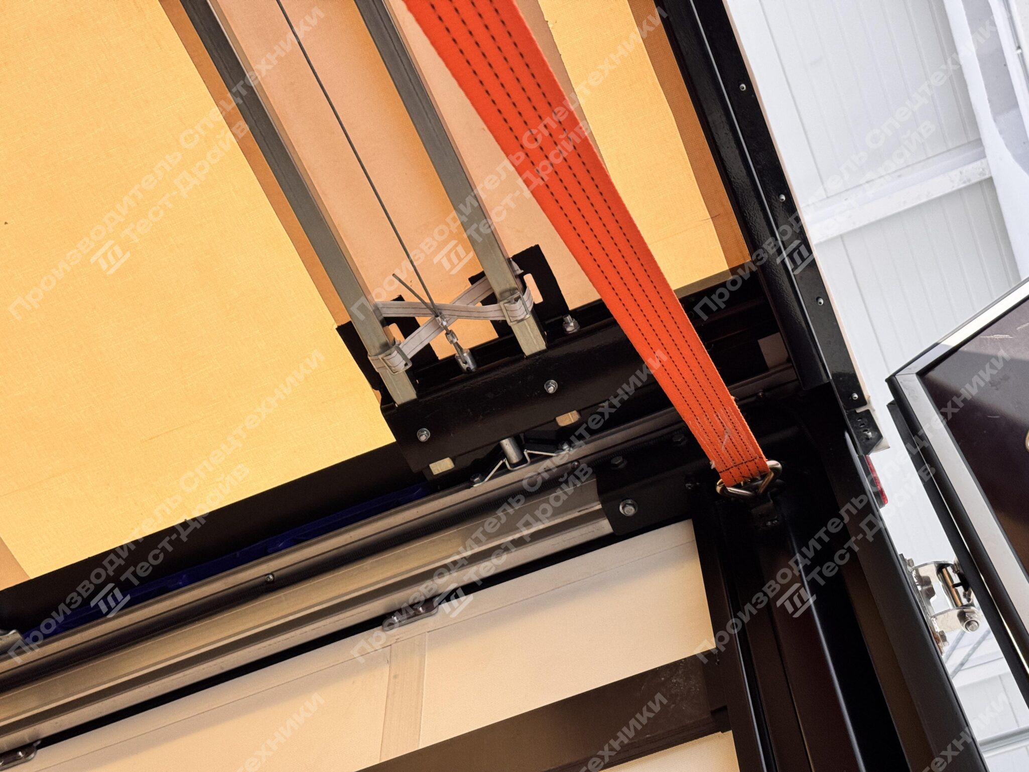 Шторно-бортовой Forland 8 4x2 Фото №7