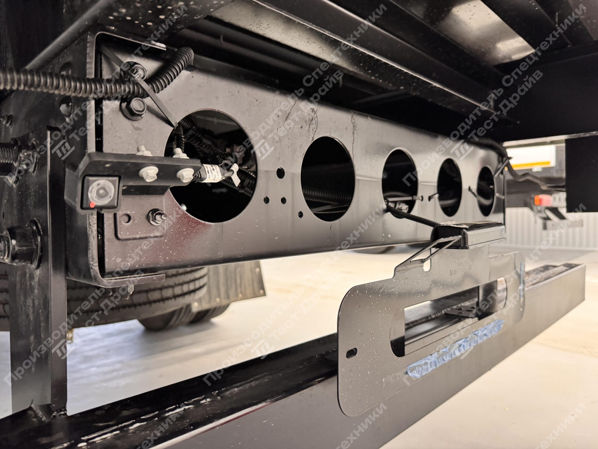 Шторно-бортовой Forland 8 4x2 Фото №9