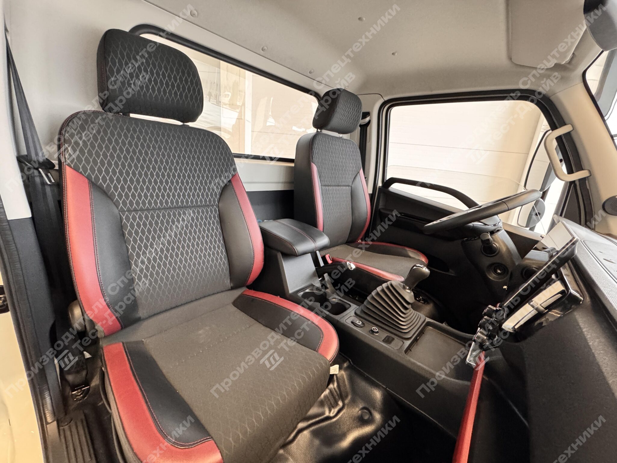 Изотермический Forland 4x2 Фото №6